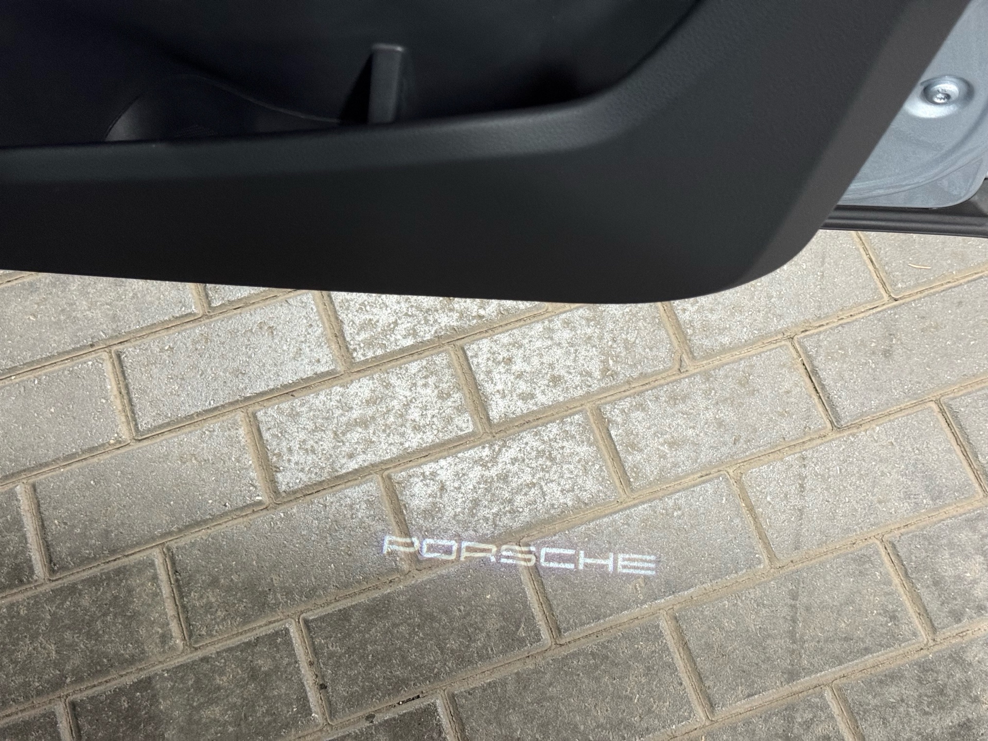 2023 Porsche Macan AWD, Toronto, Cash