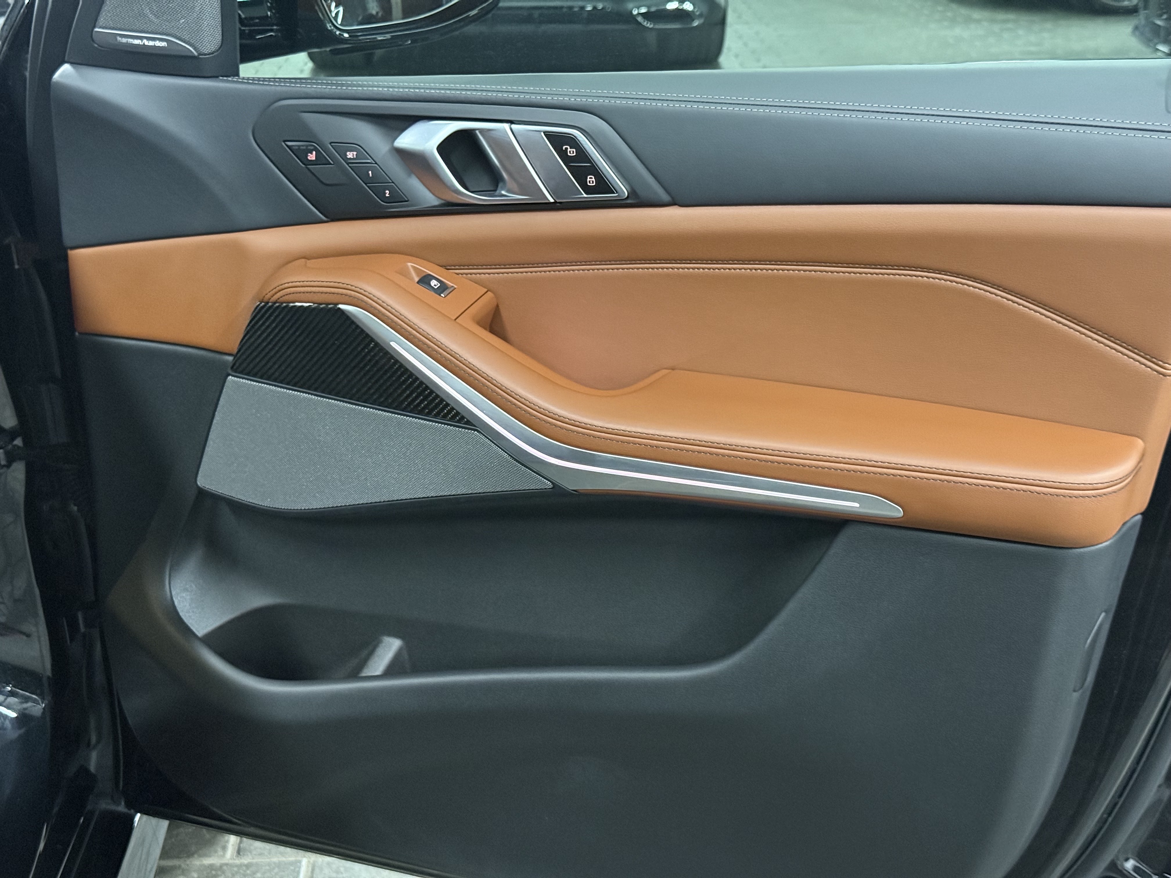 2024 BMW X5 M60i xDrive Sports Activity Vehicle, Toronto, Cash
