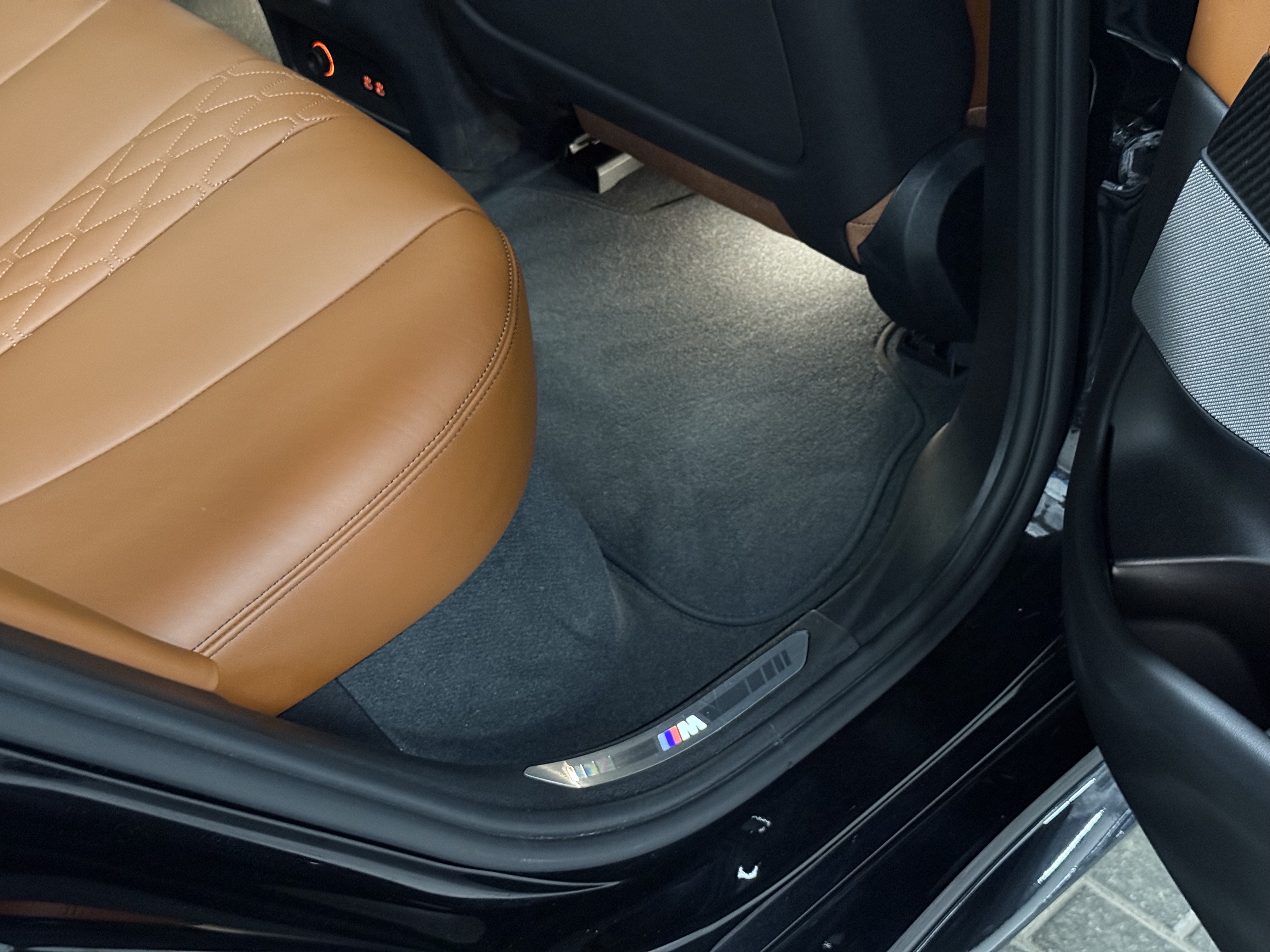 2024 BMW X5 M60i xDrive Sports Activity Vehicle, Toronto, Cash