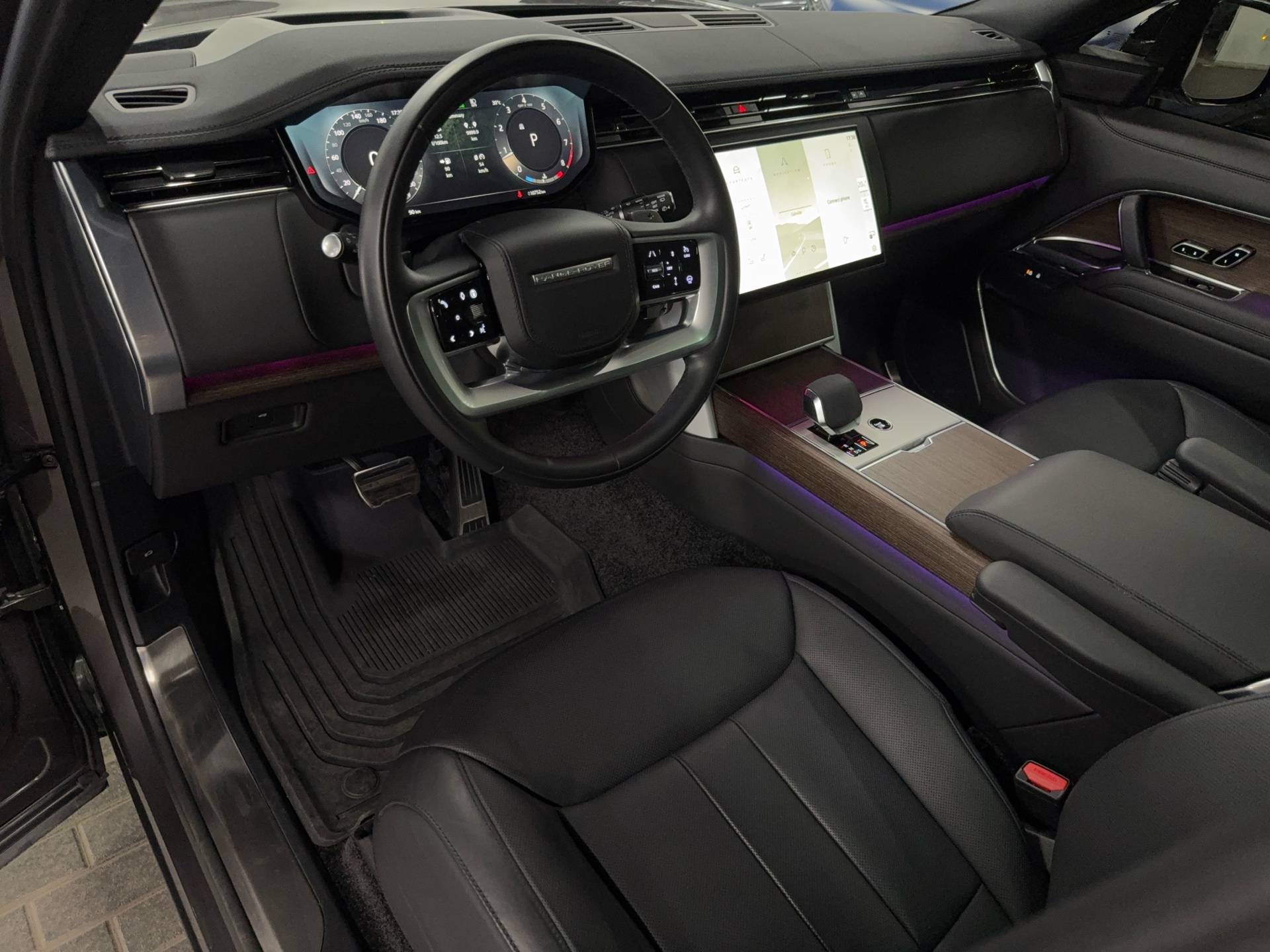 2024 Land Rover Range Rover P530 SE SWB, Toronto, Cash