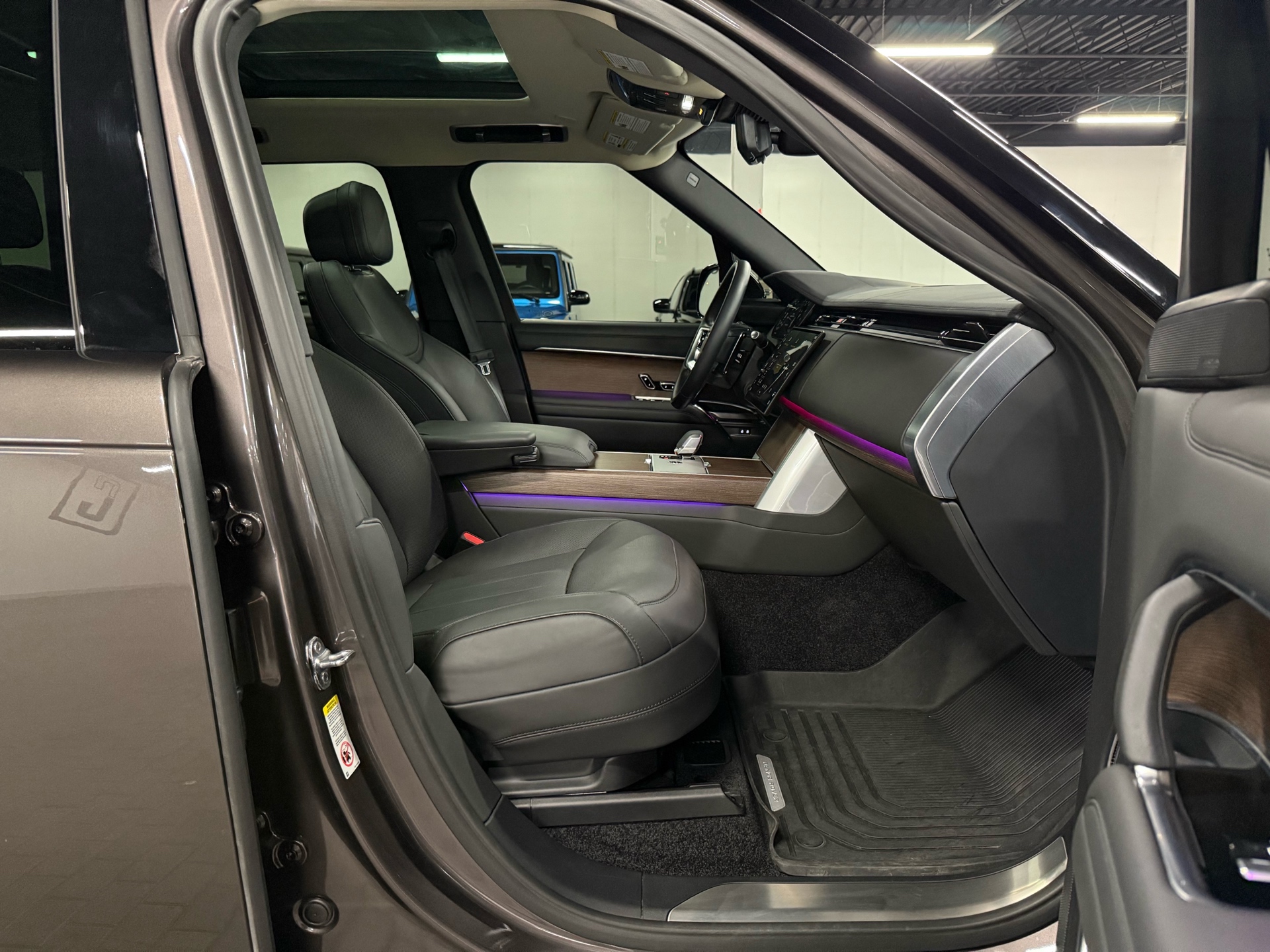 2024 Land Rover Range Rover P530 SE SWB, Toronto, Cash