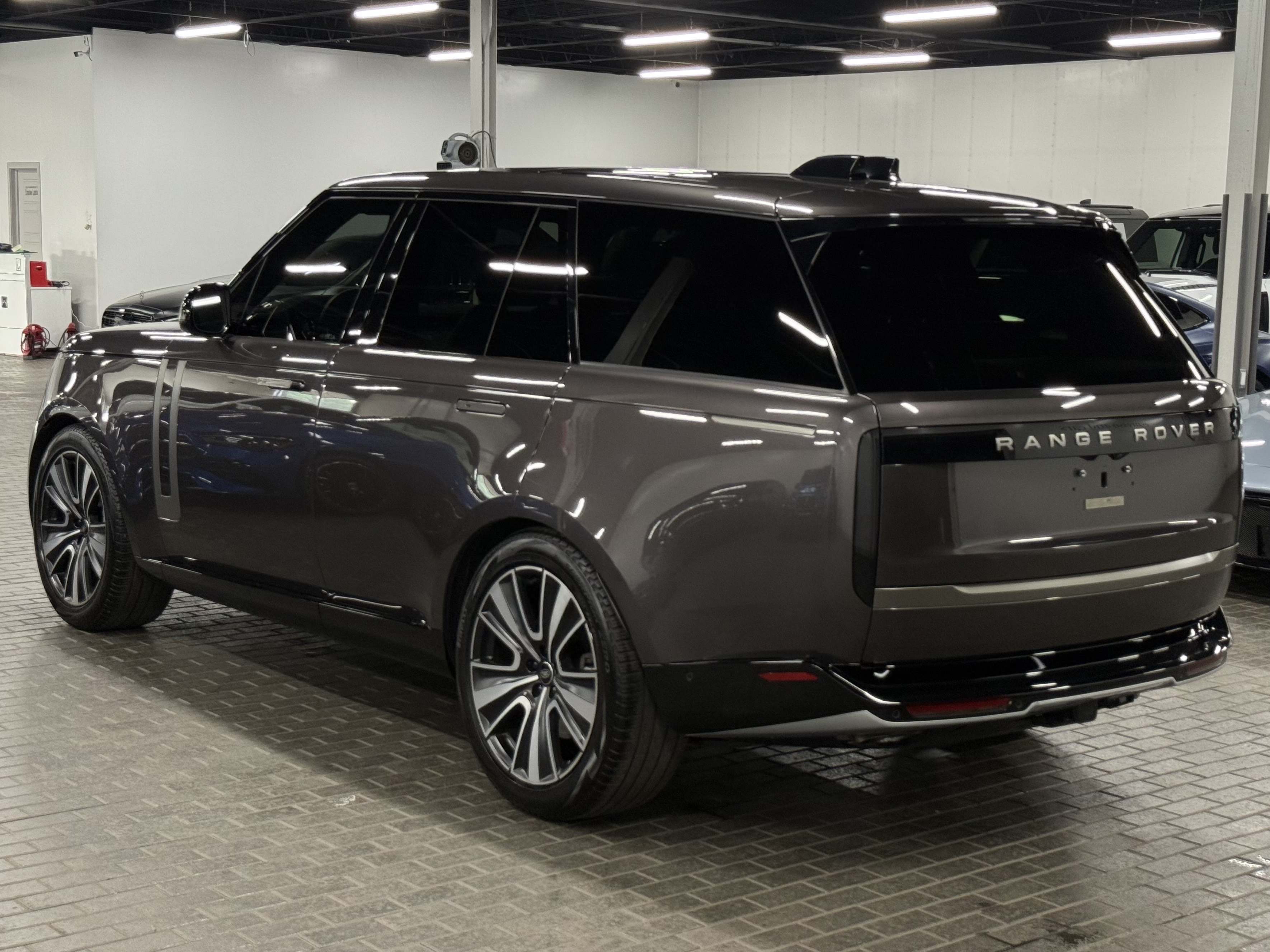 2024 Land Rover Range Rover P530 SE SWB, Toronto, Cash
