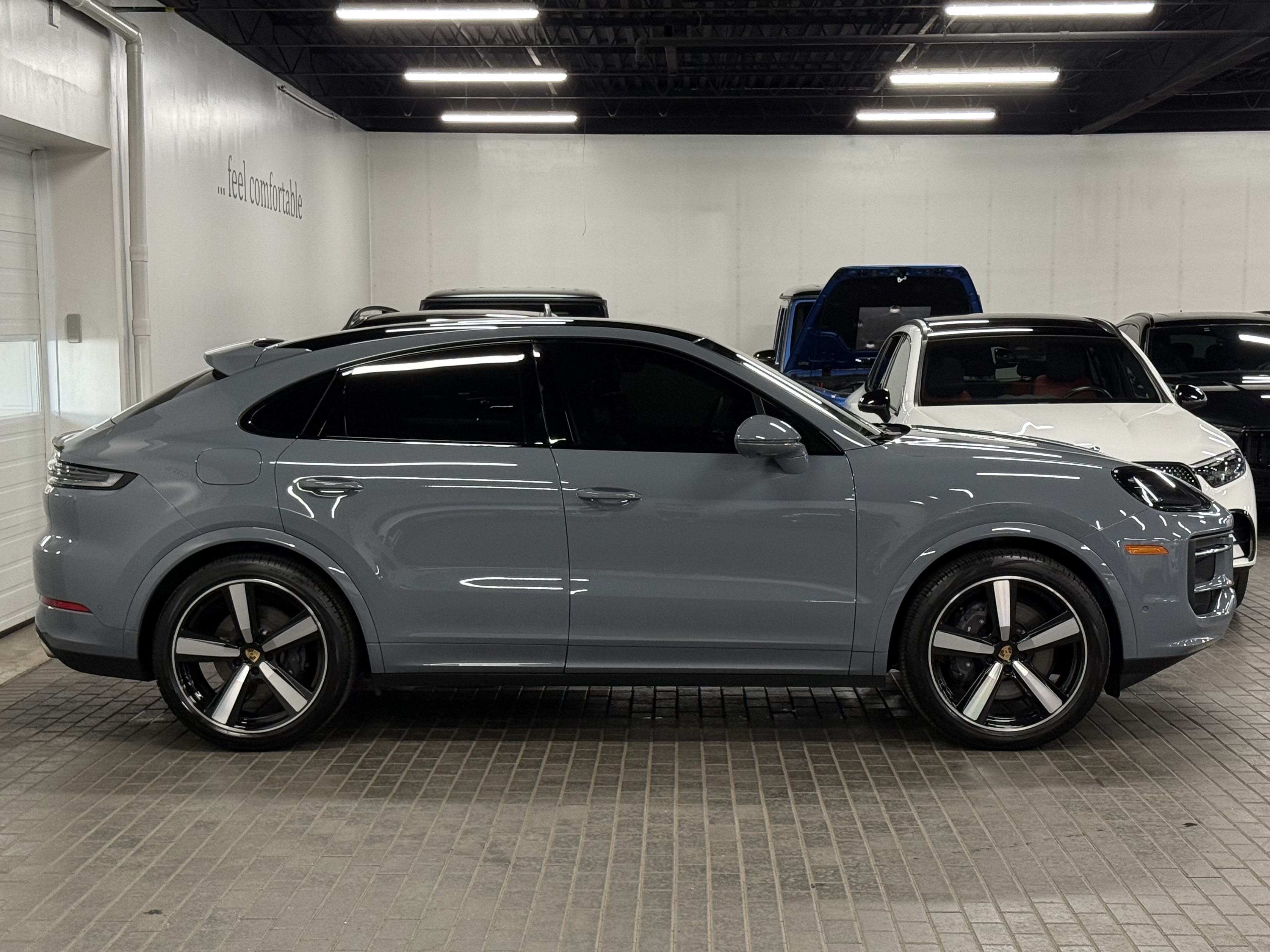2024 Porsche Cayenne Coupe AWD, Toronto, Cash