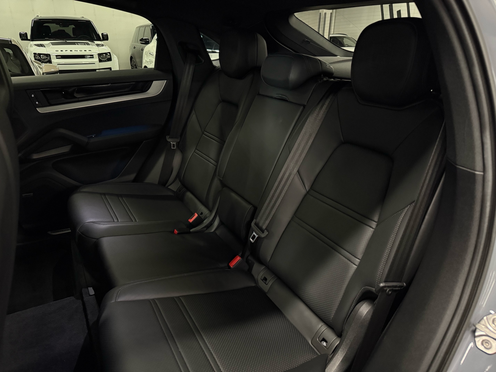 2024 Porsche Cayenne Coupe AWD, Toronto, Cash