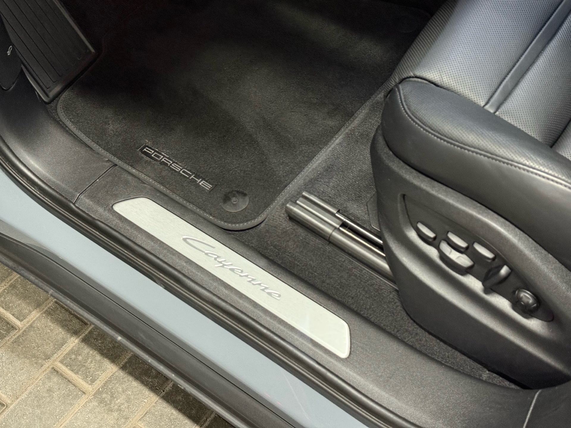 2024 Porsche Cayenne Coupe AWD, Toronto, Cash