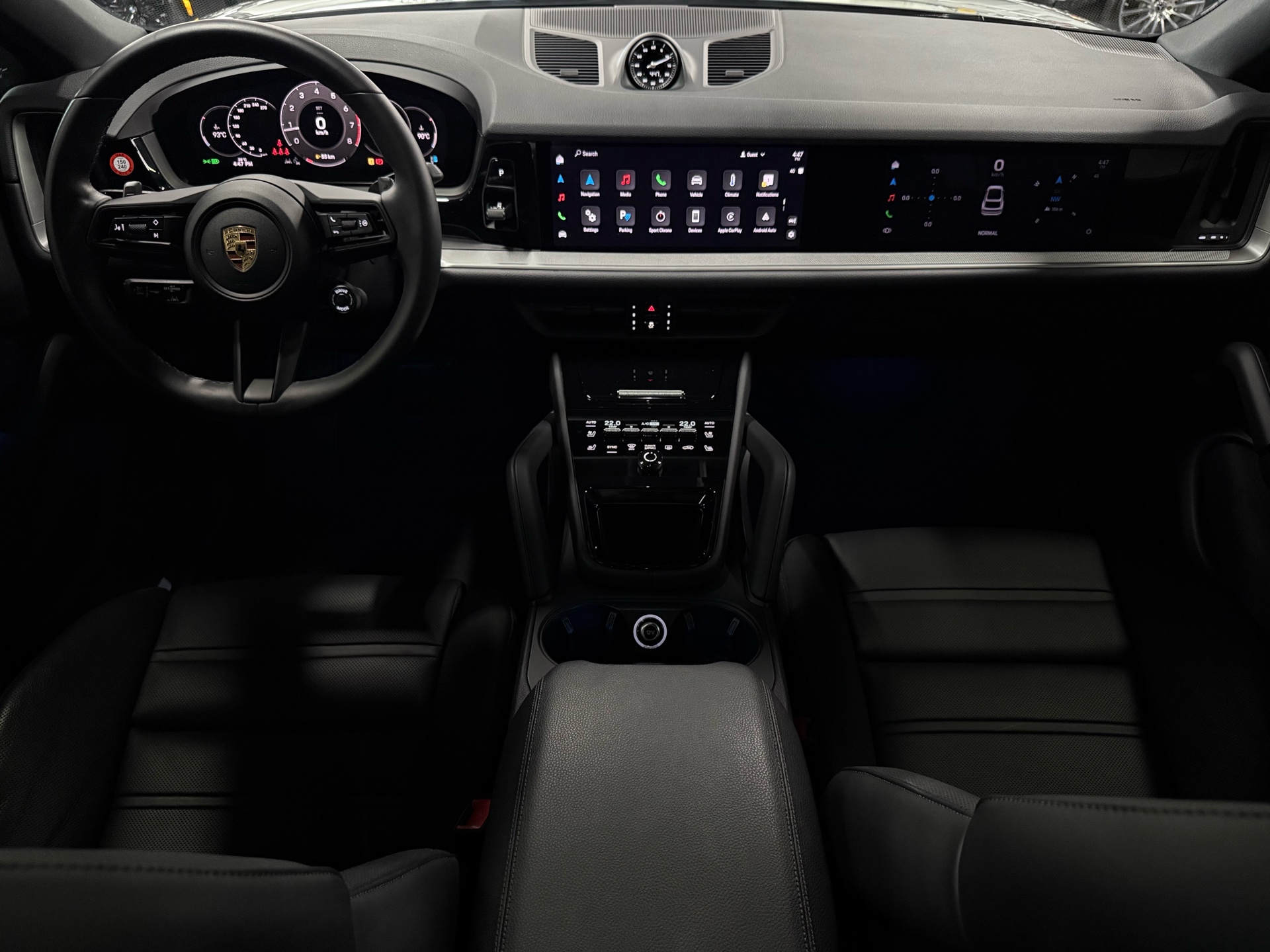 2024 Porsche Cayenne Coupe AWD, Toronto, Cash