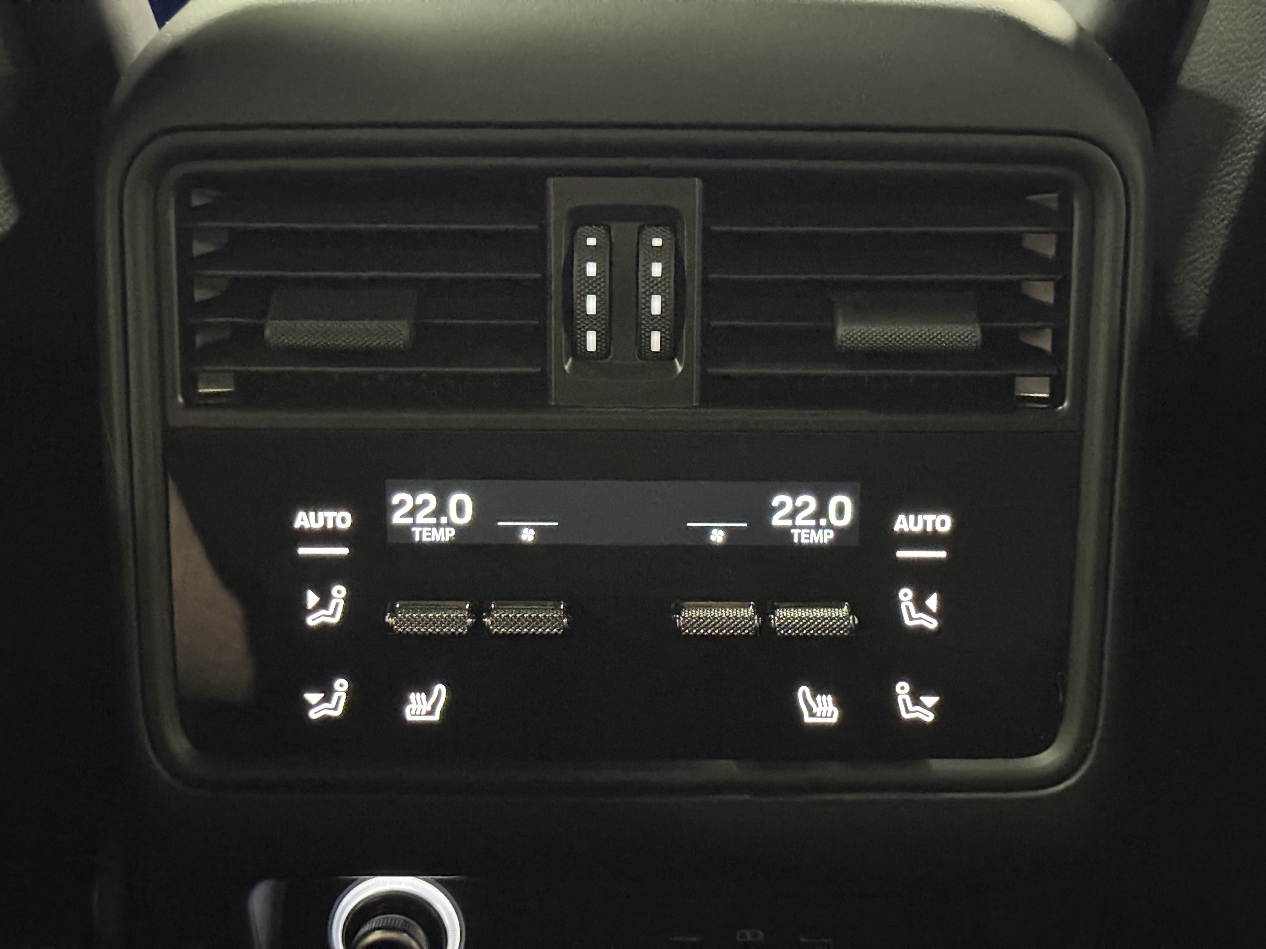 2024 Porsche Cayenne Coupe AWD, Toronto, Cash