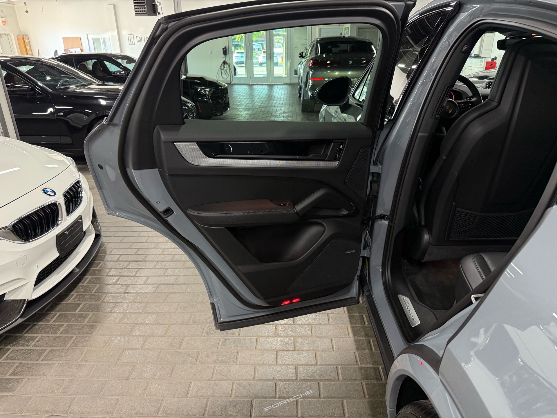 2024 Porsche Cayenne Coupe AWD, Toronto, Cash