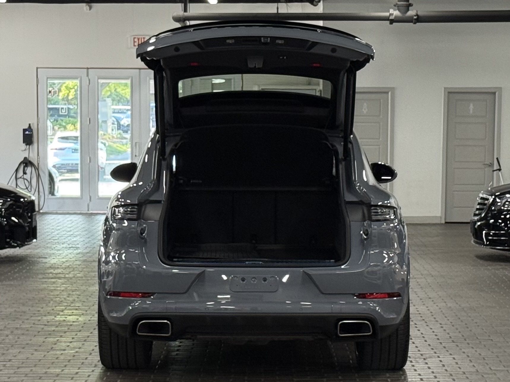 2024 Porsche Cayenne Coupe AWD, Toronto, Cash