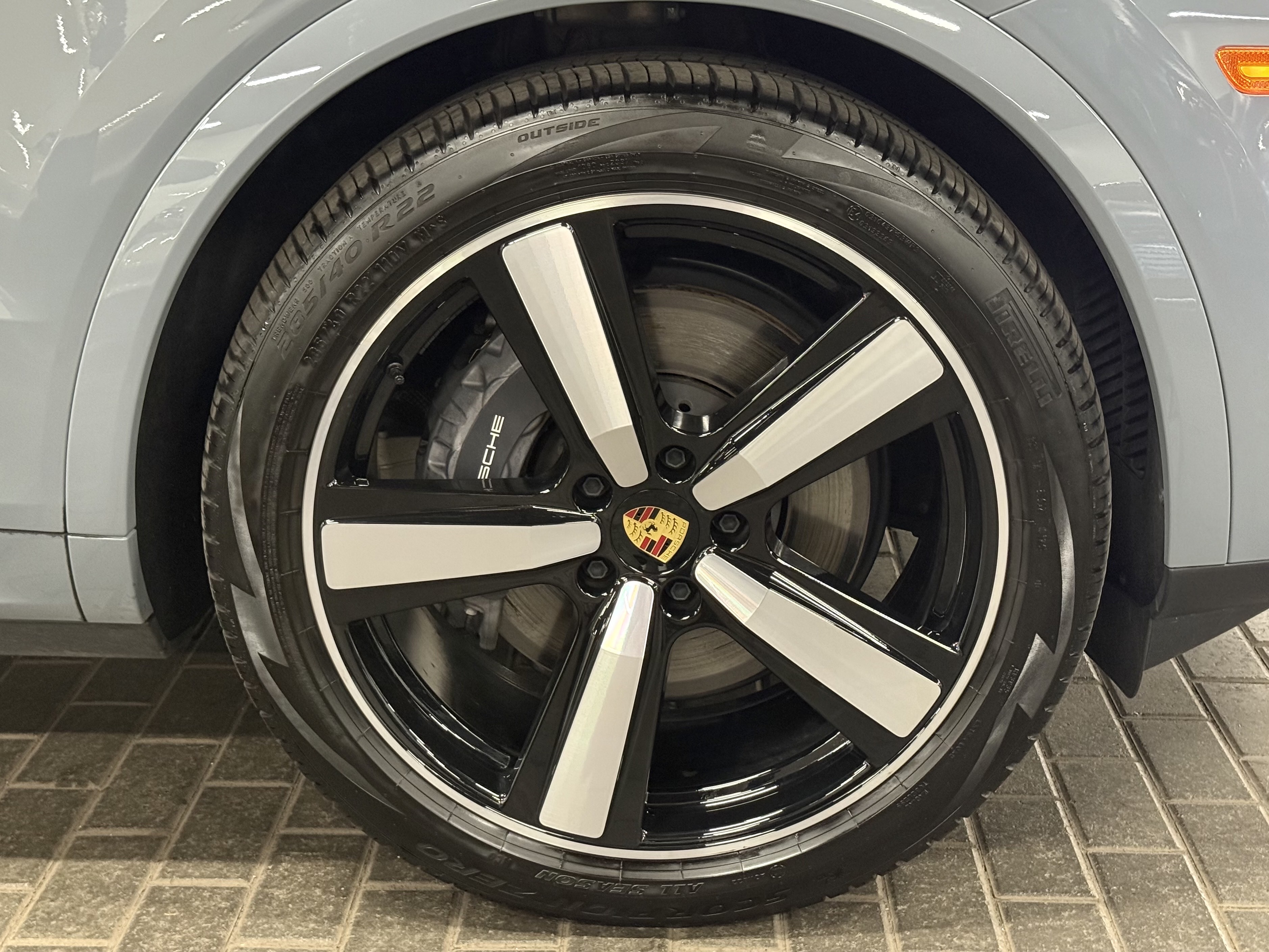 2024 Porsche Cayenne Coupe AWD, Toronto, Cash