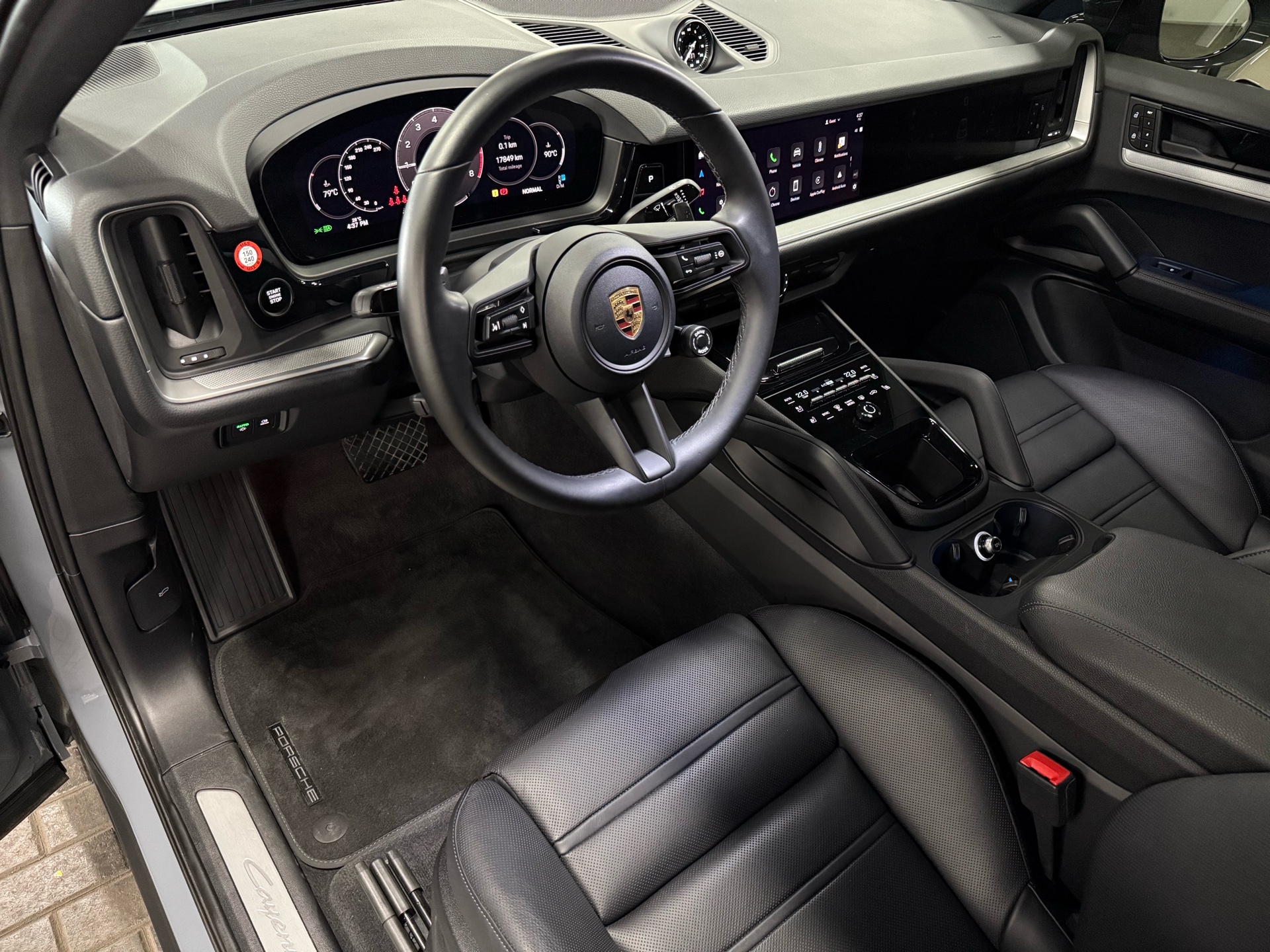 2024 Porsche Cayenne Coupe AWD, Toronto, Cash