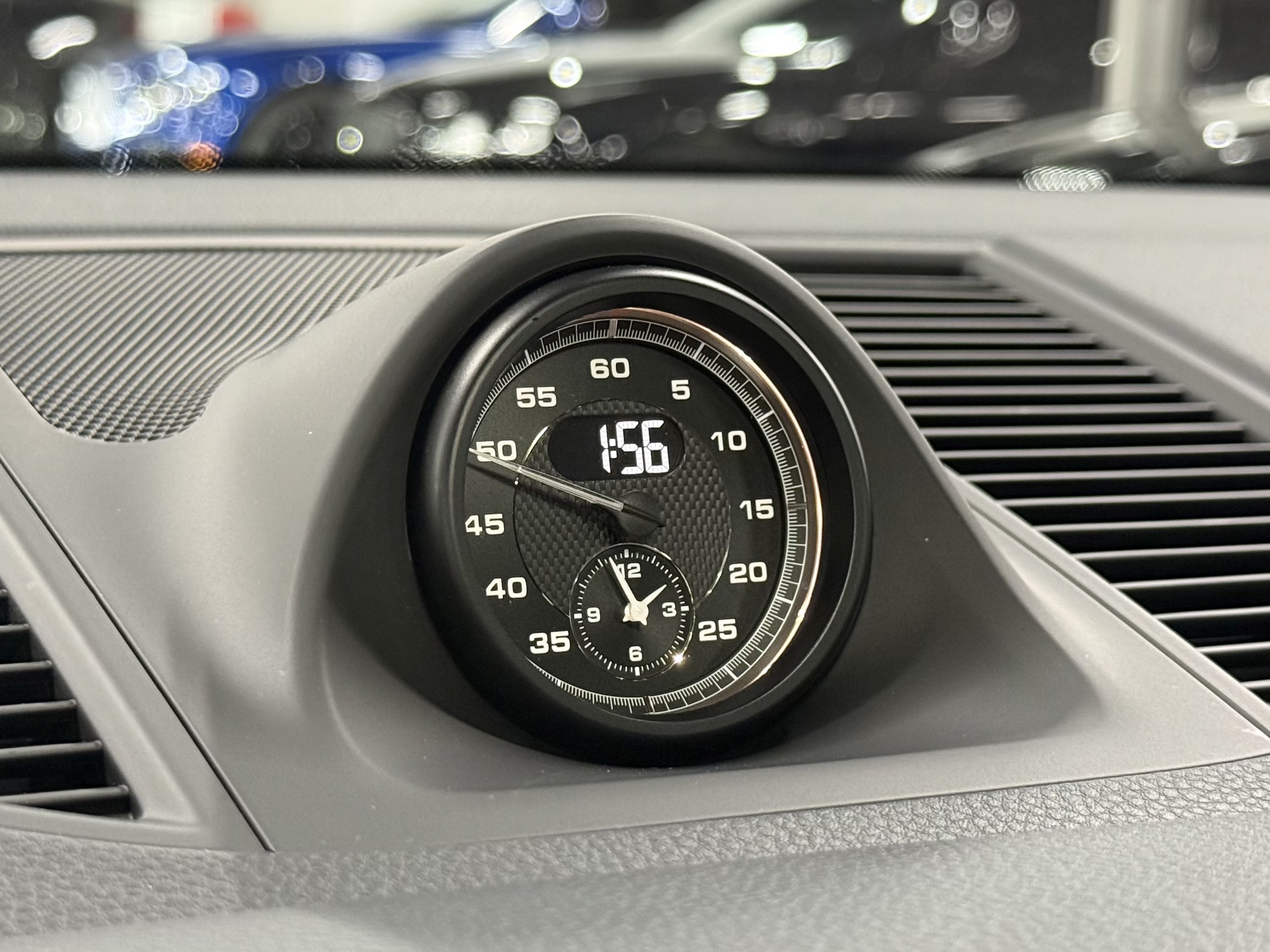 2024 Porsche Macan AWD, Toronto, Cash