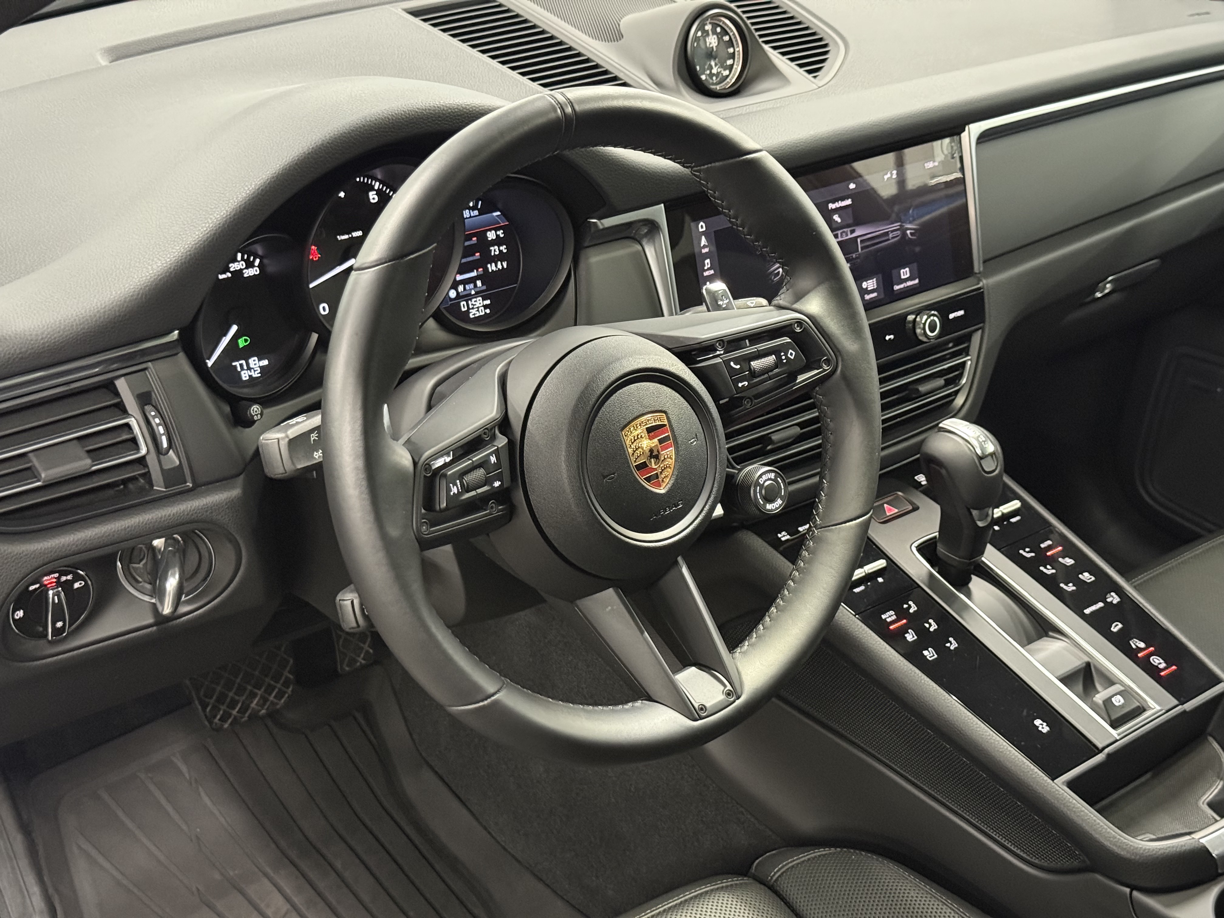 2024 Porsche Macan AWD, Toronto, Cash