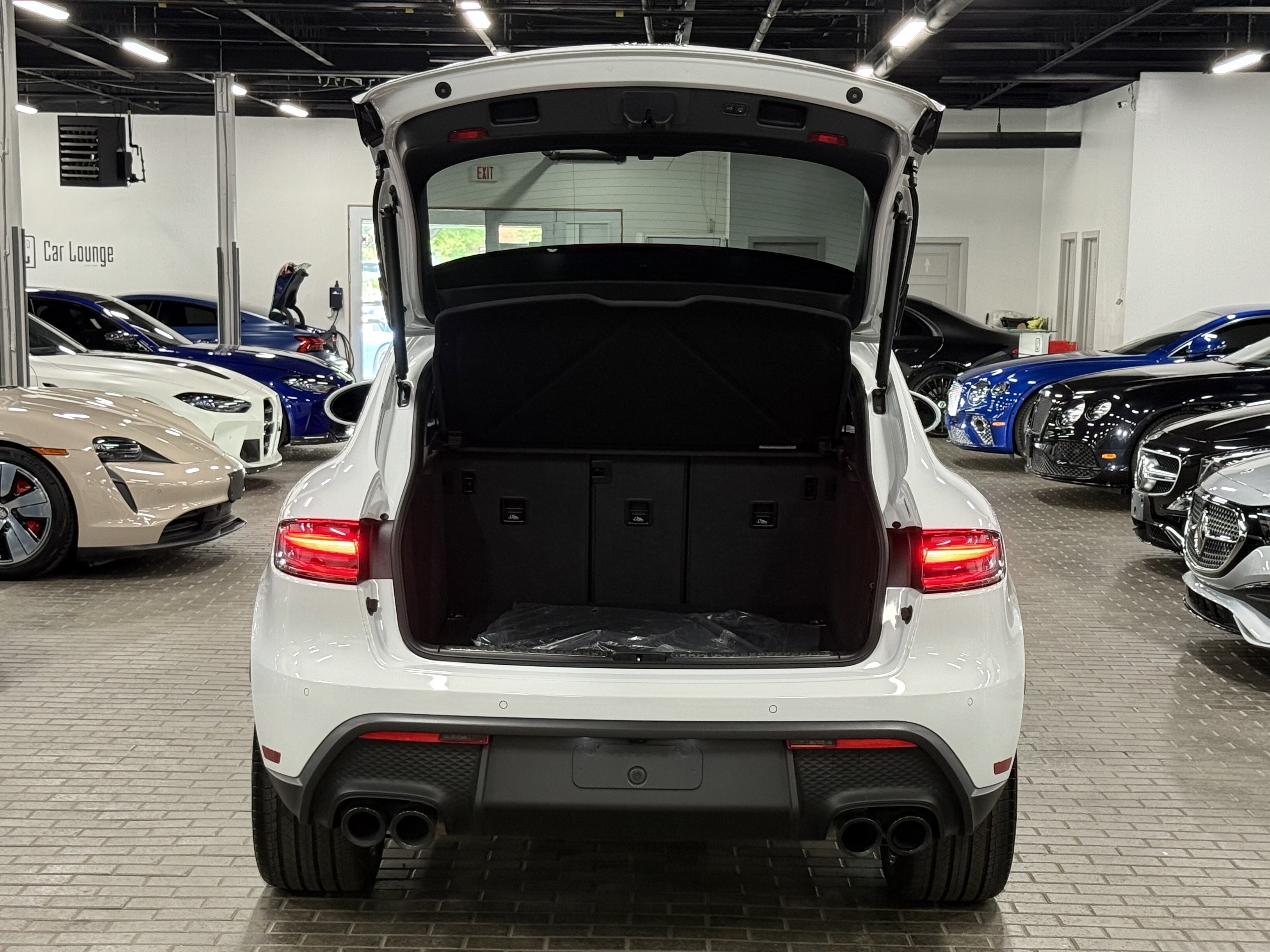 2024 Porsche Macan AWD, Toronto, Cash