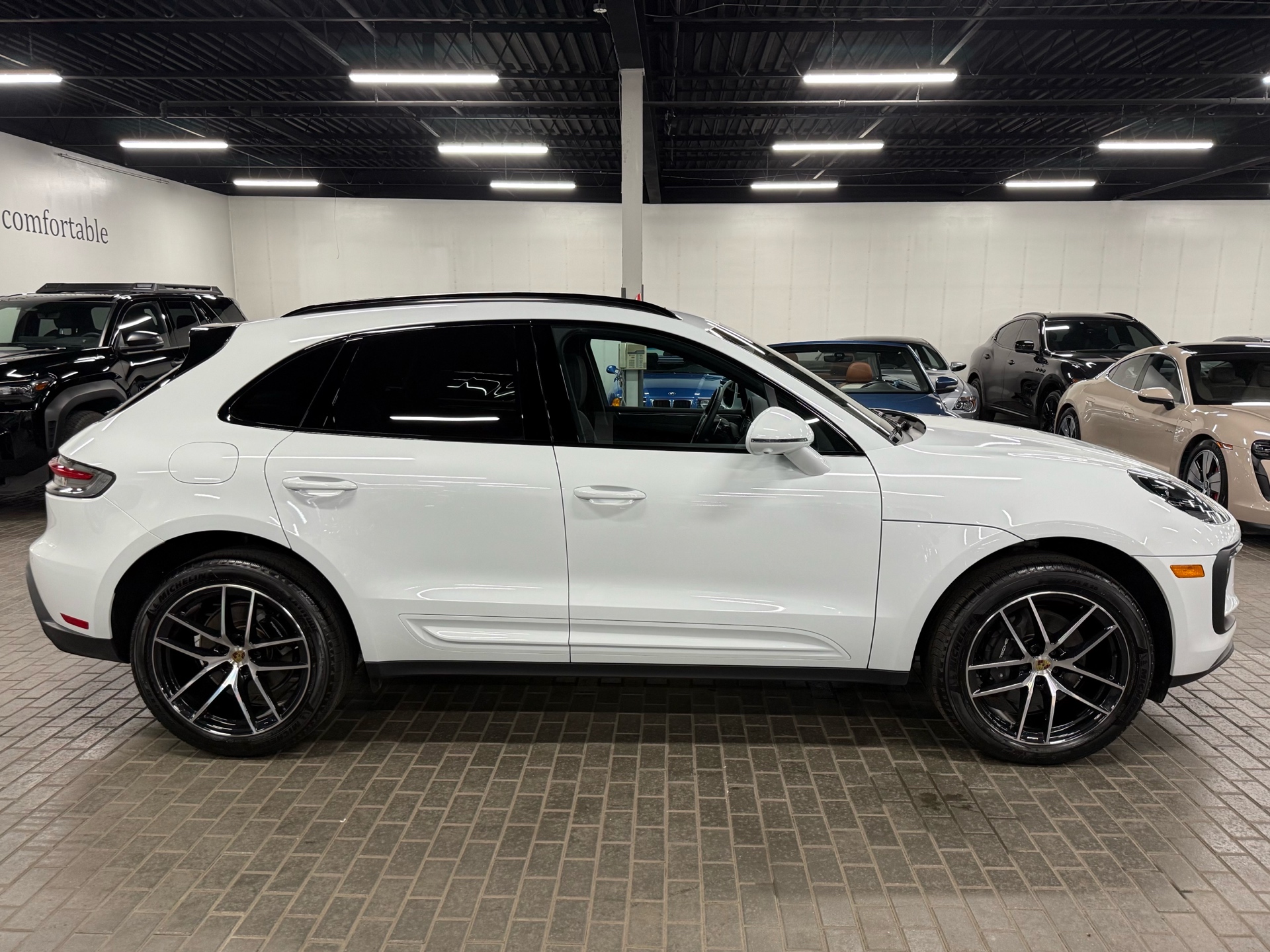 2024 Porsche Macan AWD, Toronto, Cash