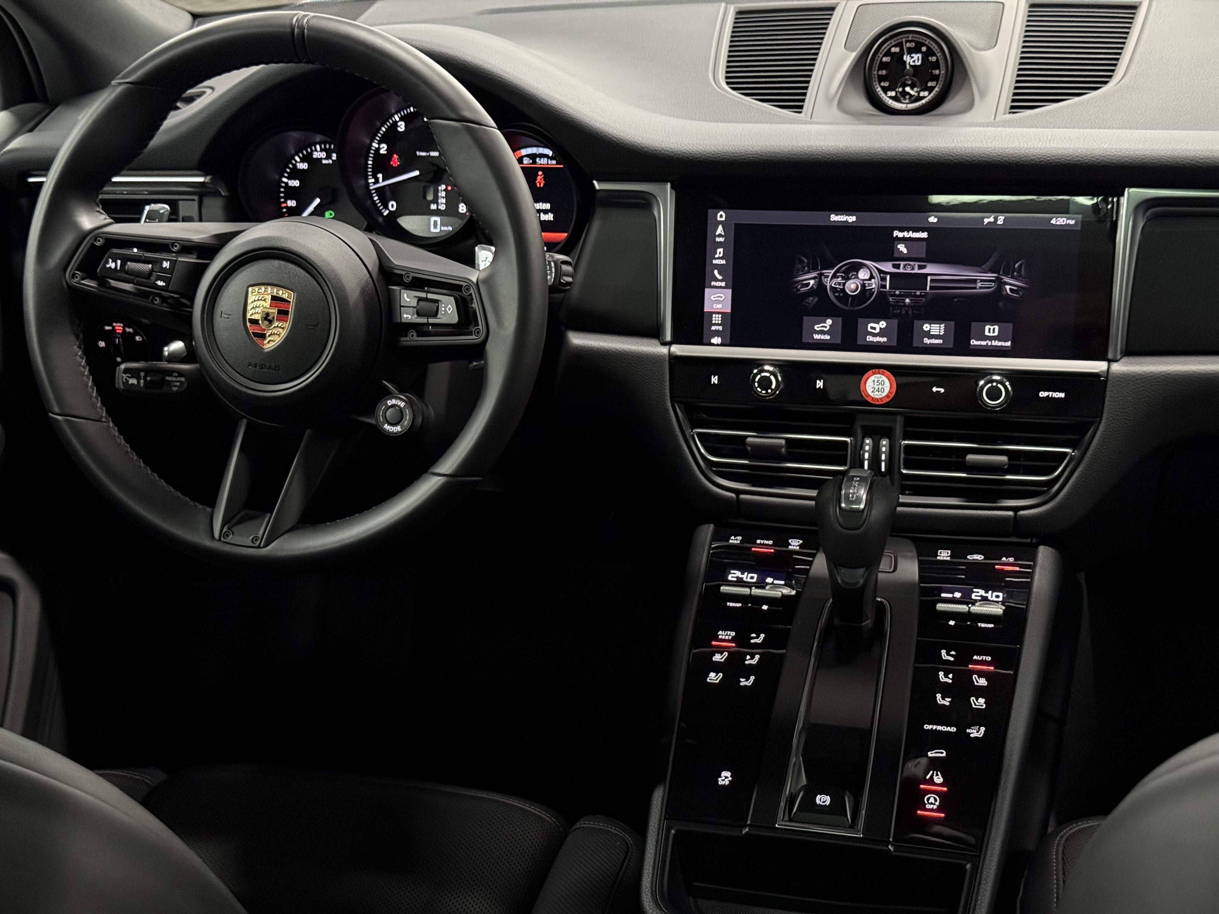 2024 Porsche Macan AWD, Toronto, Cash