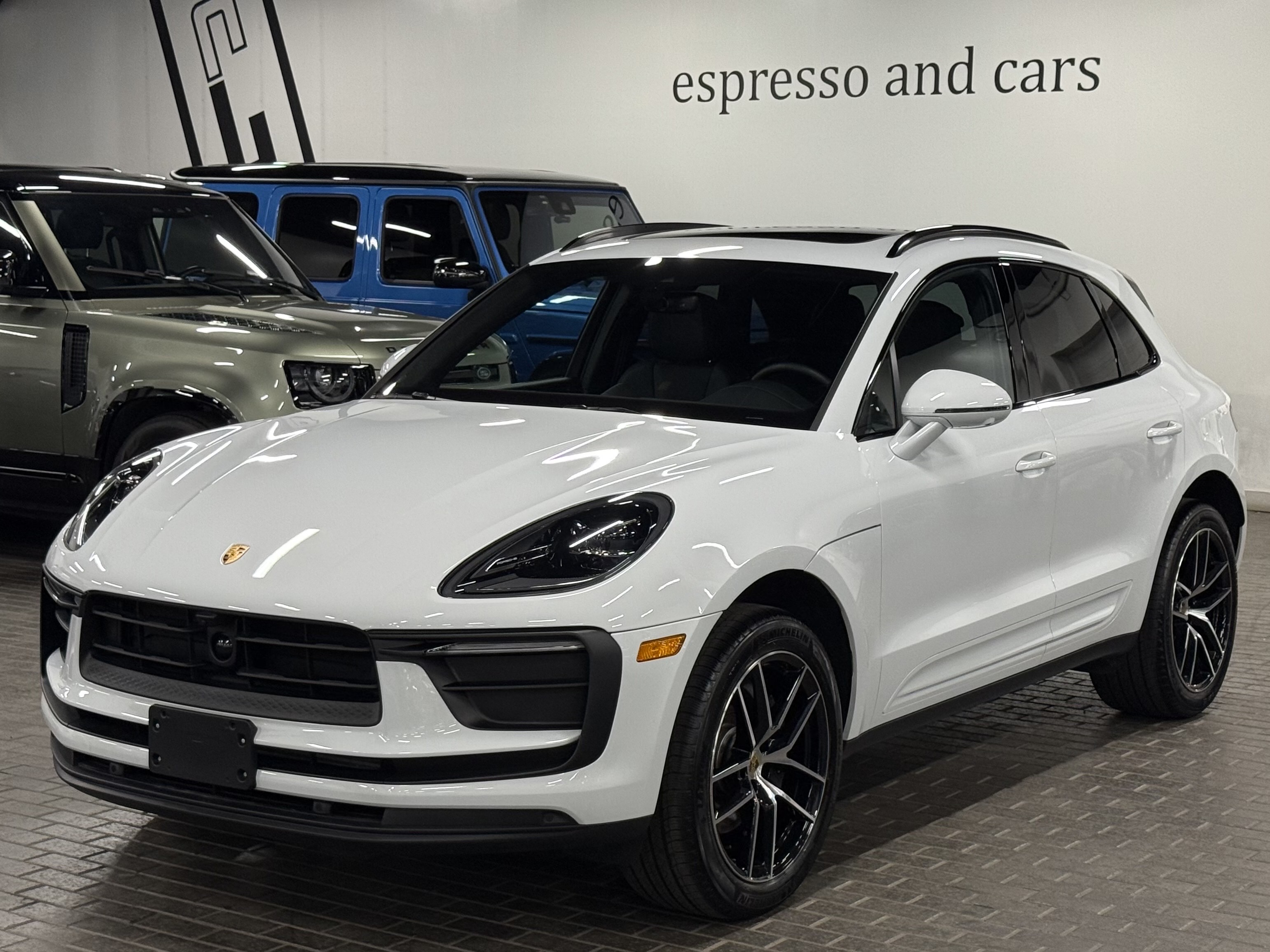 2024 Porsche Macan AWD, Toronto, Cash