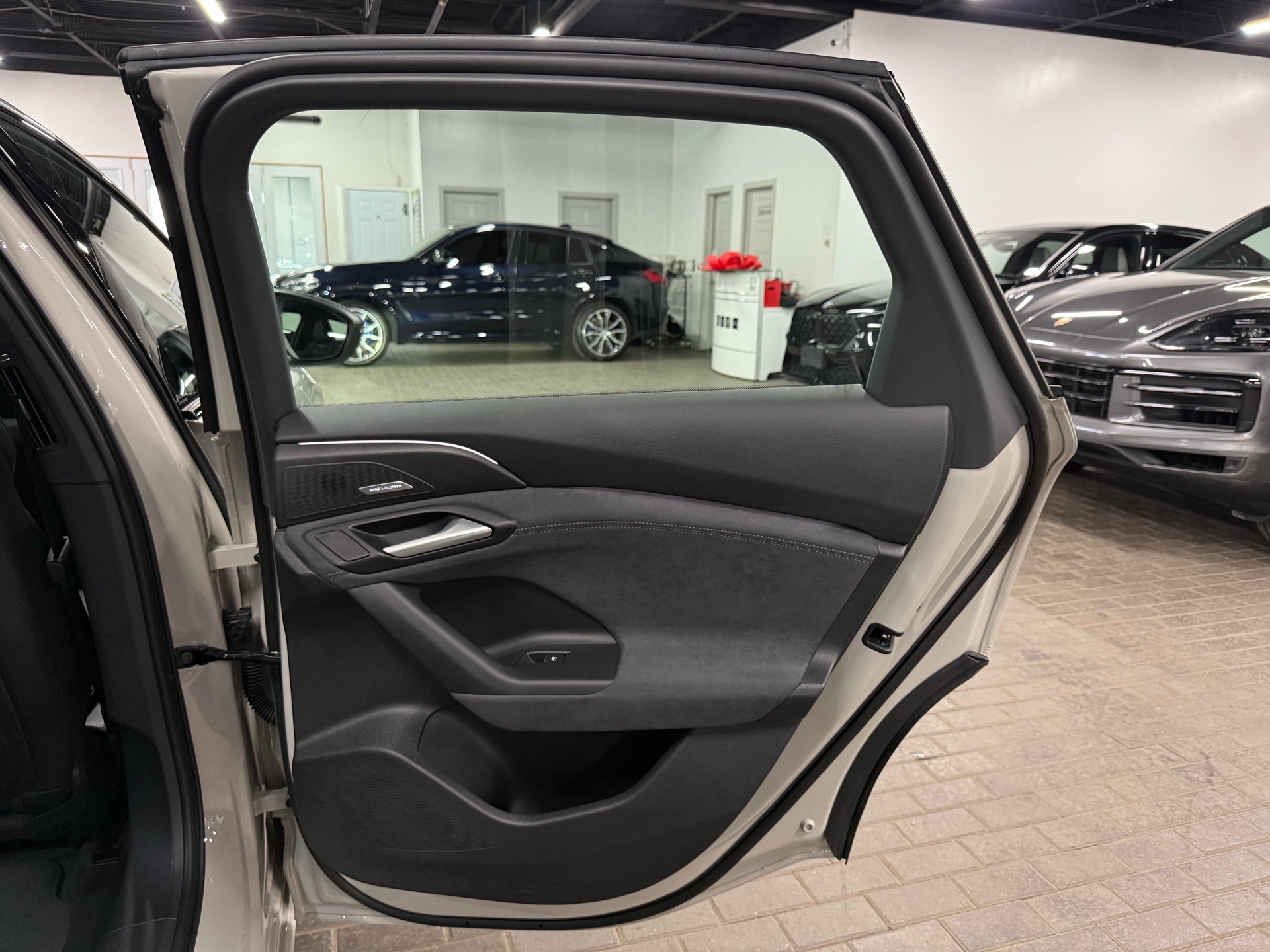 2025 AUDI S6 E-TRON QUATTRO TECHNIK, 多伦多, 全款车