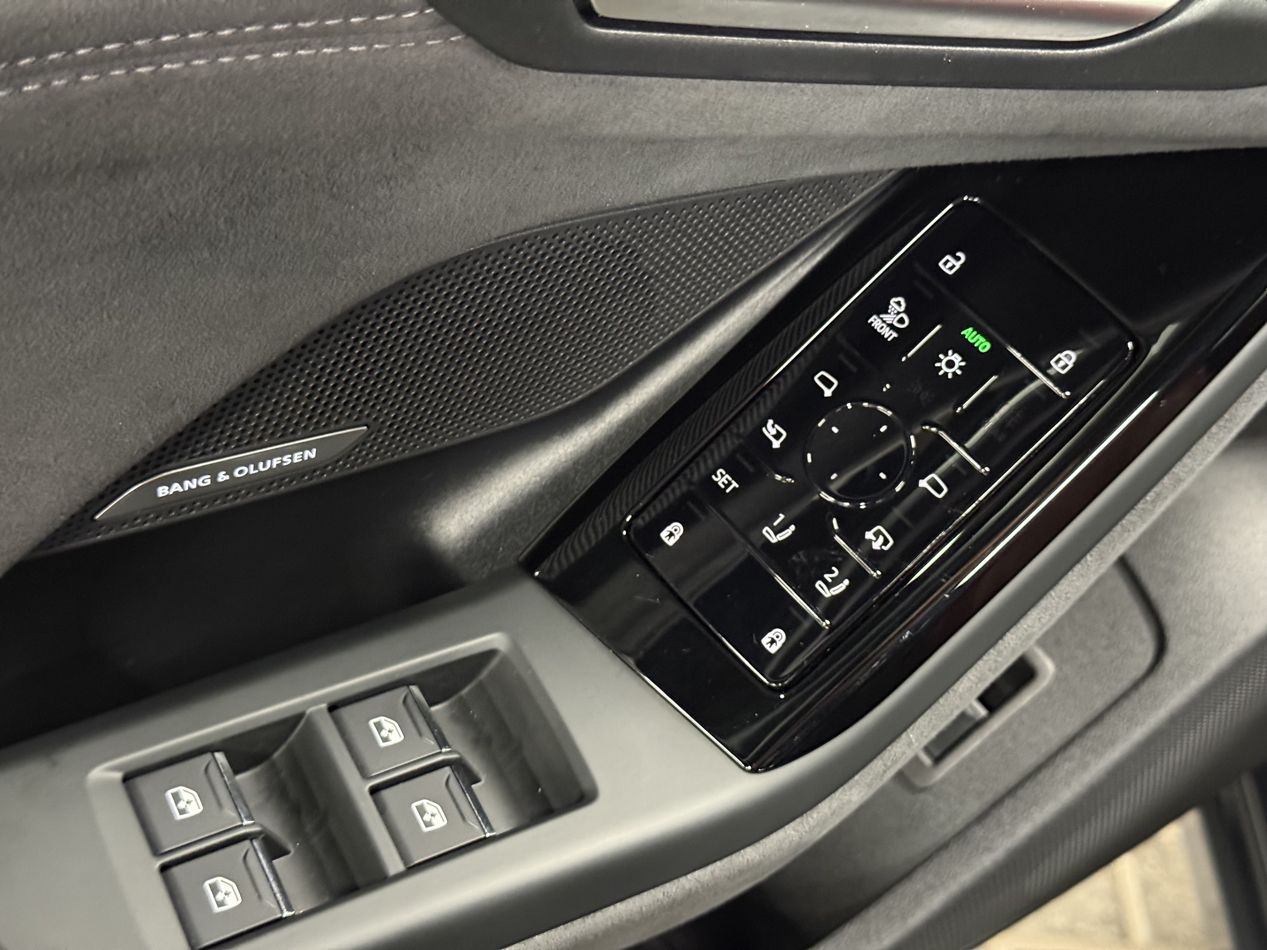 2025 AUDI S6 E-TRON QUATTRO TECHNIK, 多伦多, 全款车