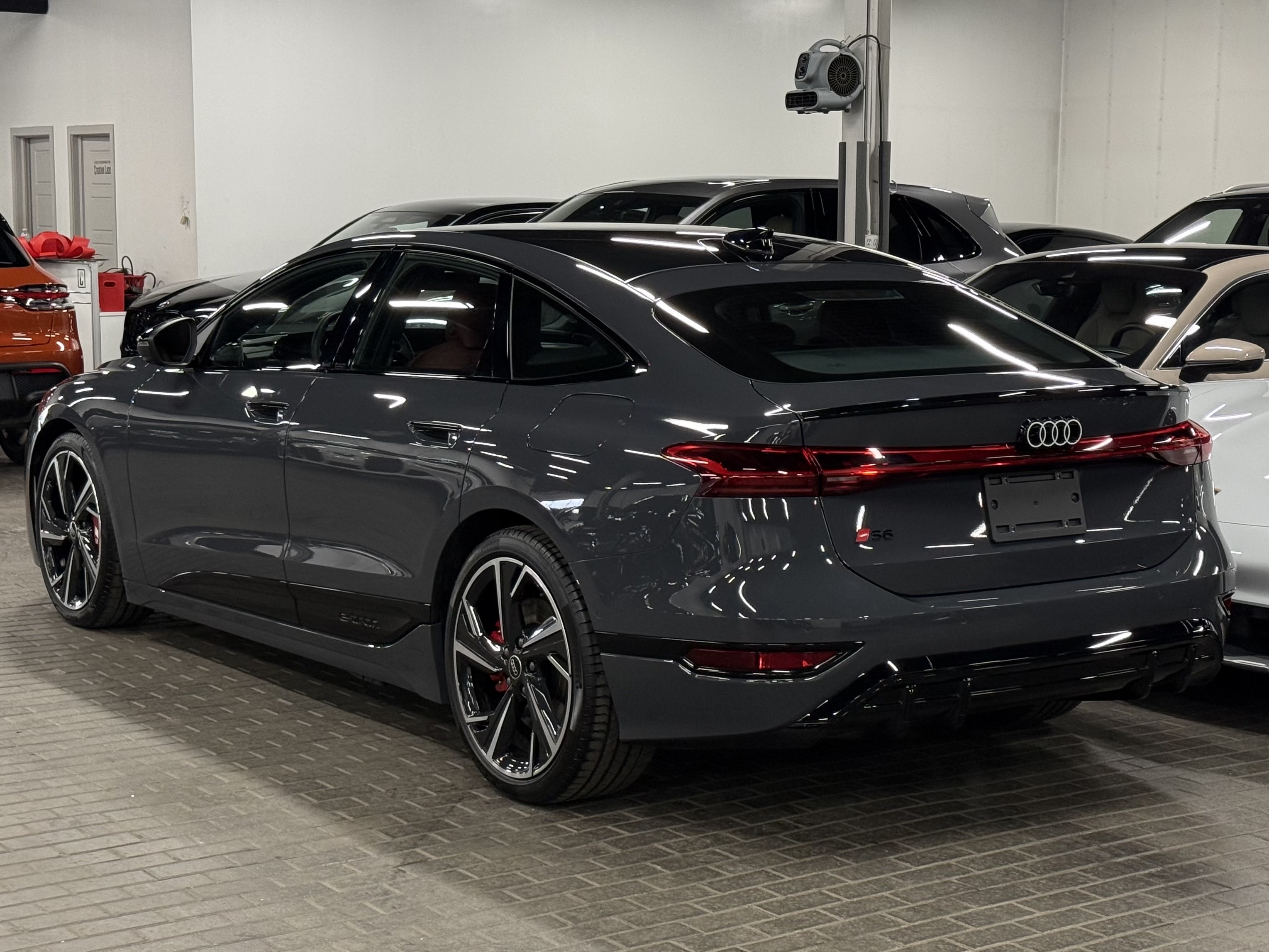 2025 AUDI S6 E-TRON QUATTRO TECHNIK, 多伦多, 全款车