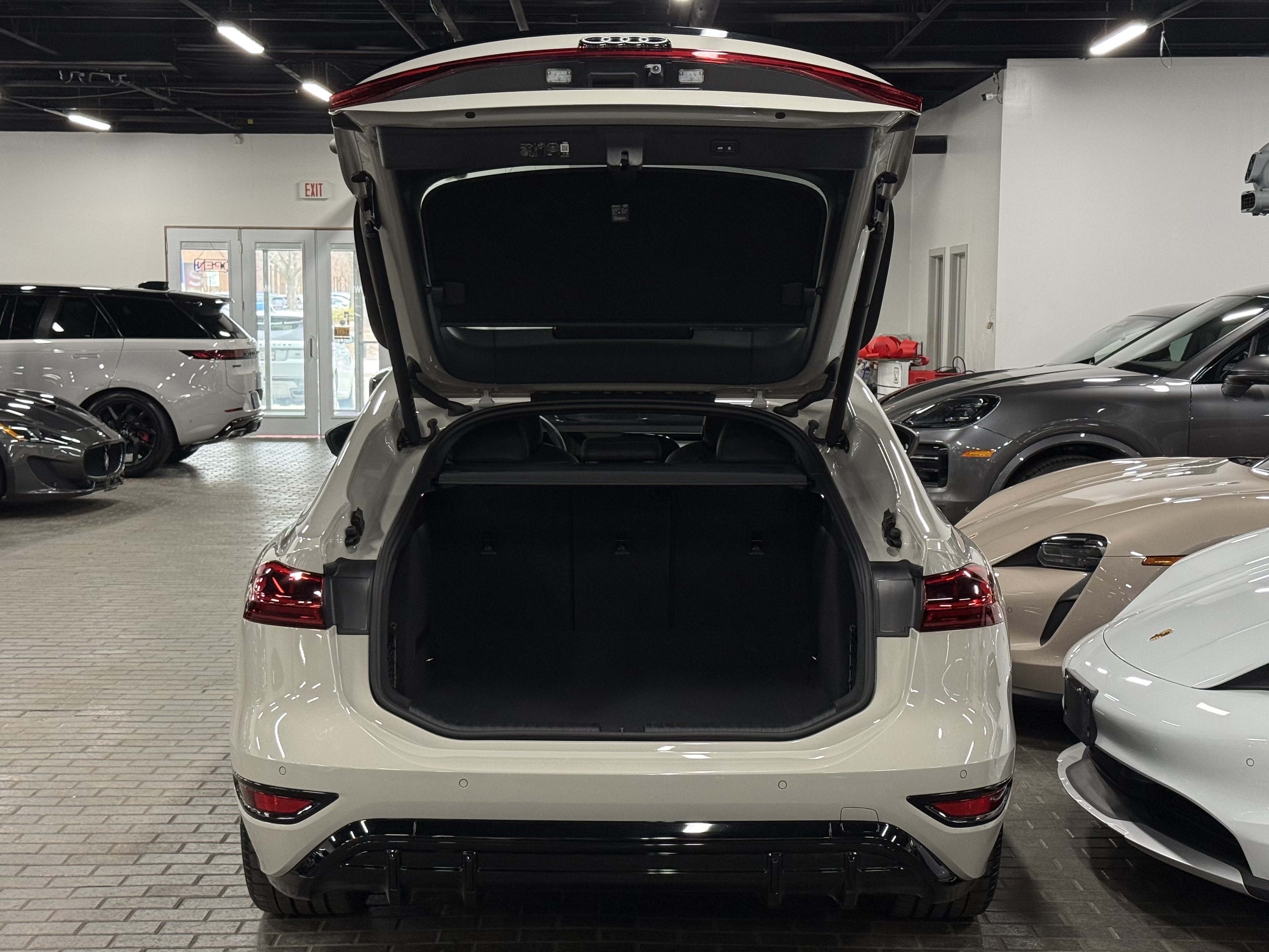 2025 AUDI S6 E-TRON QUATTRO TECHNIK, 多伦多, 全款车