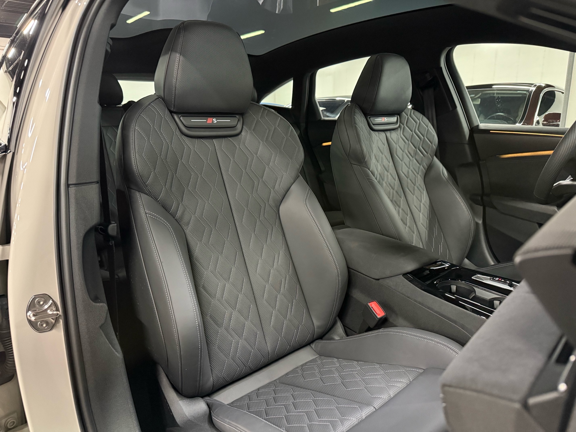 2025 AUDI S6 E-TRON QUATTRO TECHNIK, 多伦多, 全款车