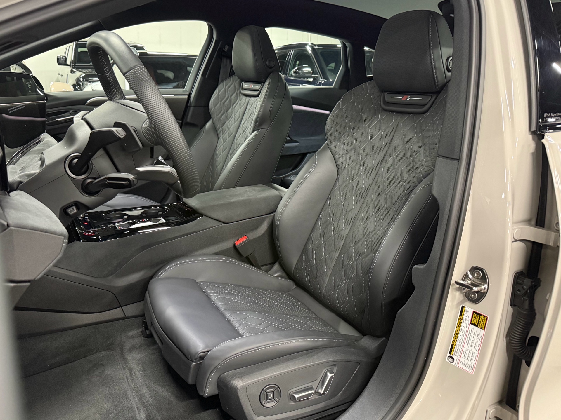 2025 AUDI S6 E-TRON QUATTRO TECHNIK, 多伦多, 全款车