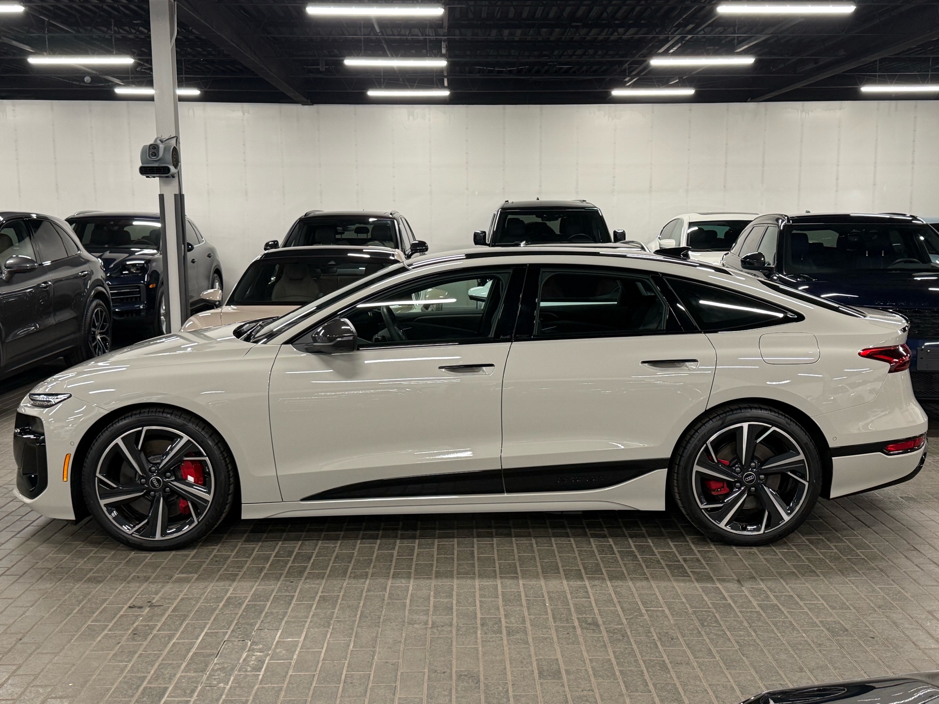 2025 AUDI S6 E-TRON QUATTRO TECHNIK, 多伦多, 全款车