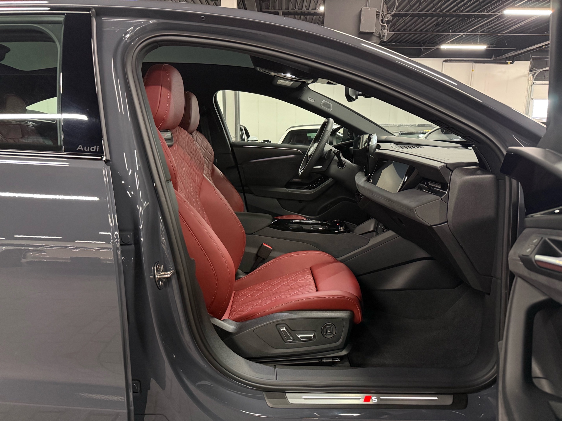 2025 AUDI S6 E-TRON QUATTRO TECHNIK, 多伦多, 全款车