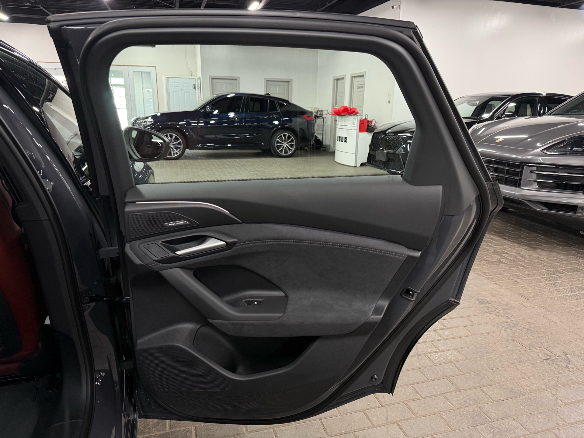 2025 AUDI S6 E-TRON QUATTRO TECHNIK, 多伦多, 全款车