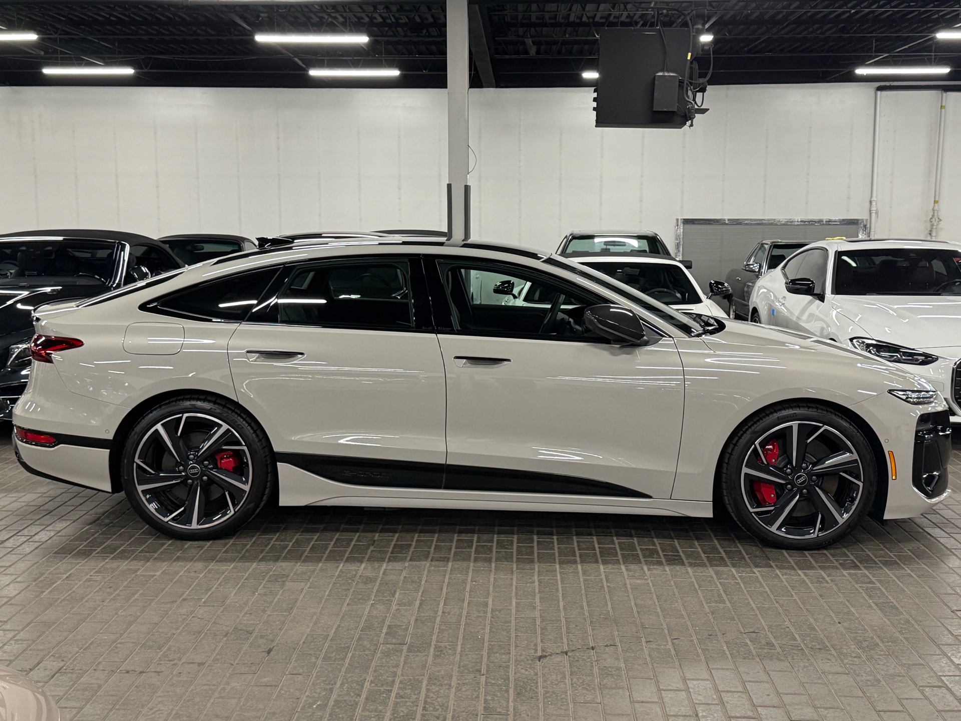 2025 AUDI S6 E-TRON QUATTRO TECHNIK, 多伦多, 全款车