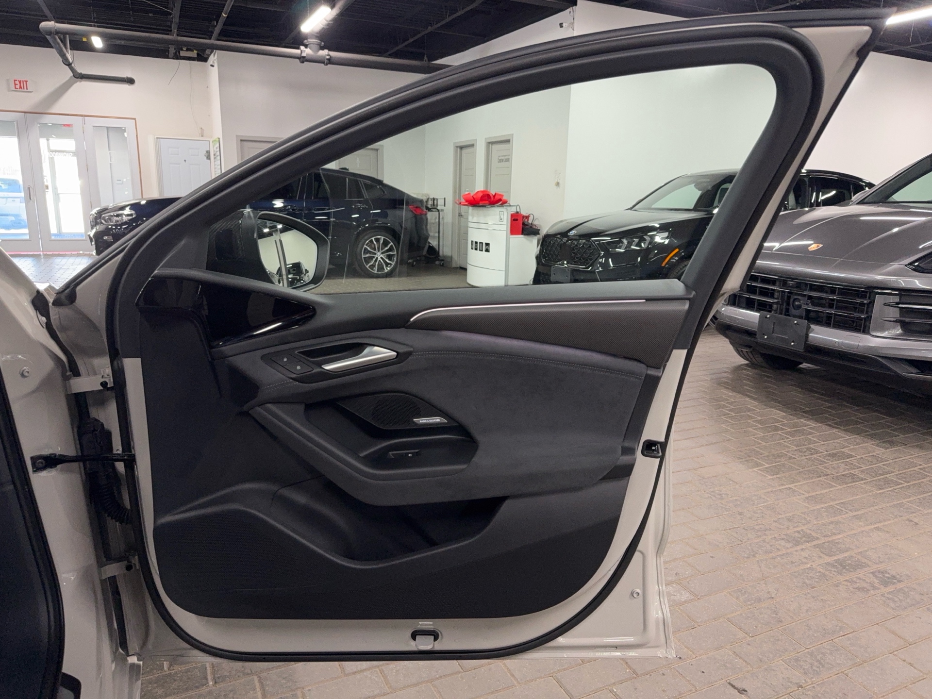 2025 AUDI S6 E-TRON QUATTRO TECHNIK, 多伦多, 全款车