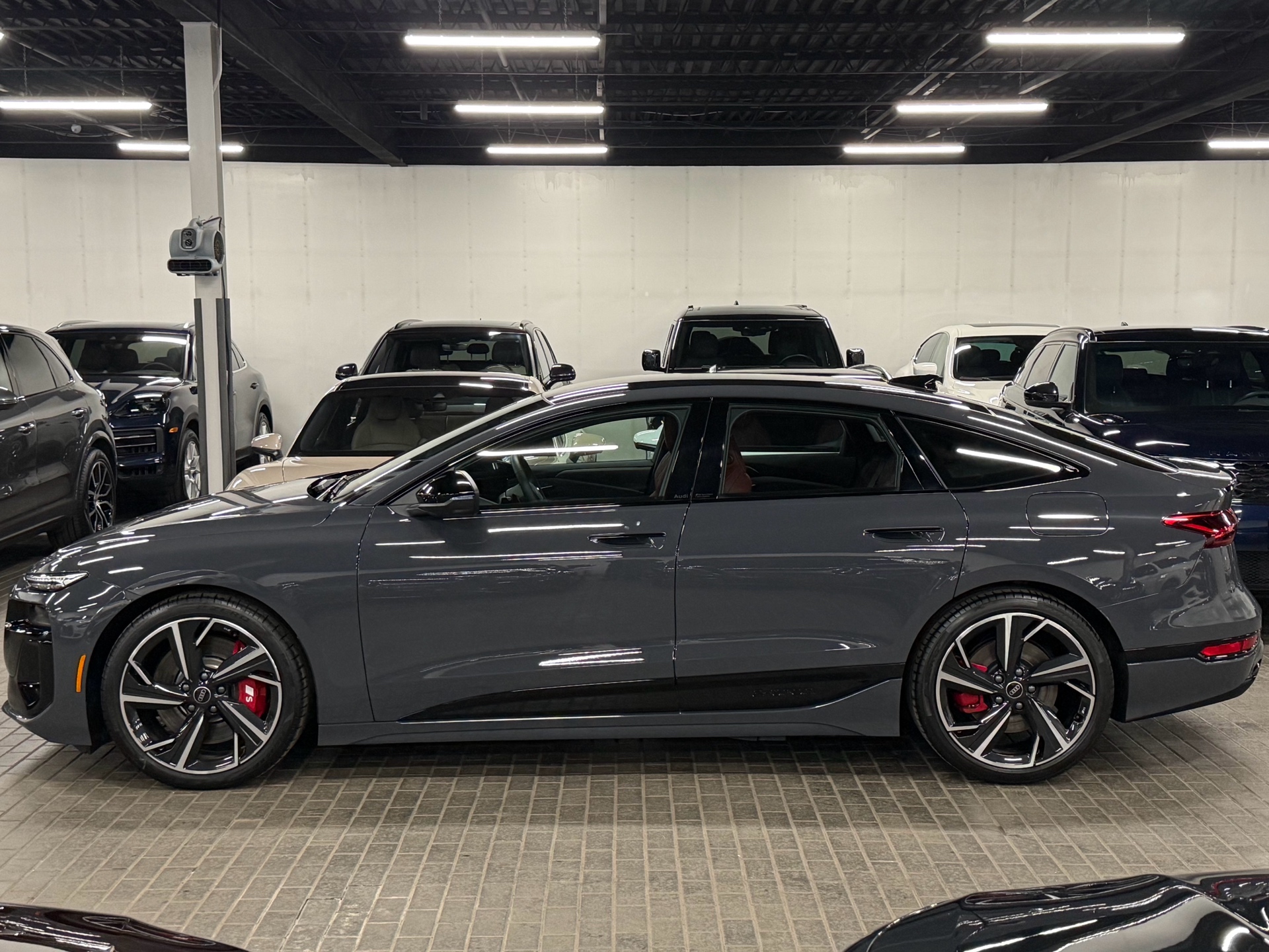 2025 AUDI S6 E-TRON QUATTRO TECHNIK, 多伦多, 全款车