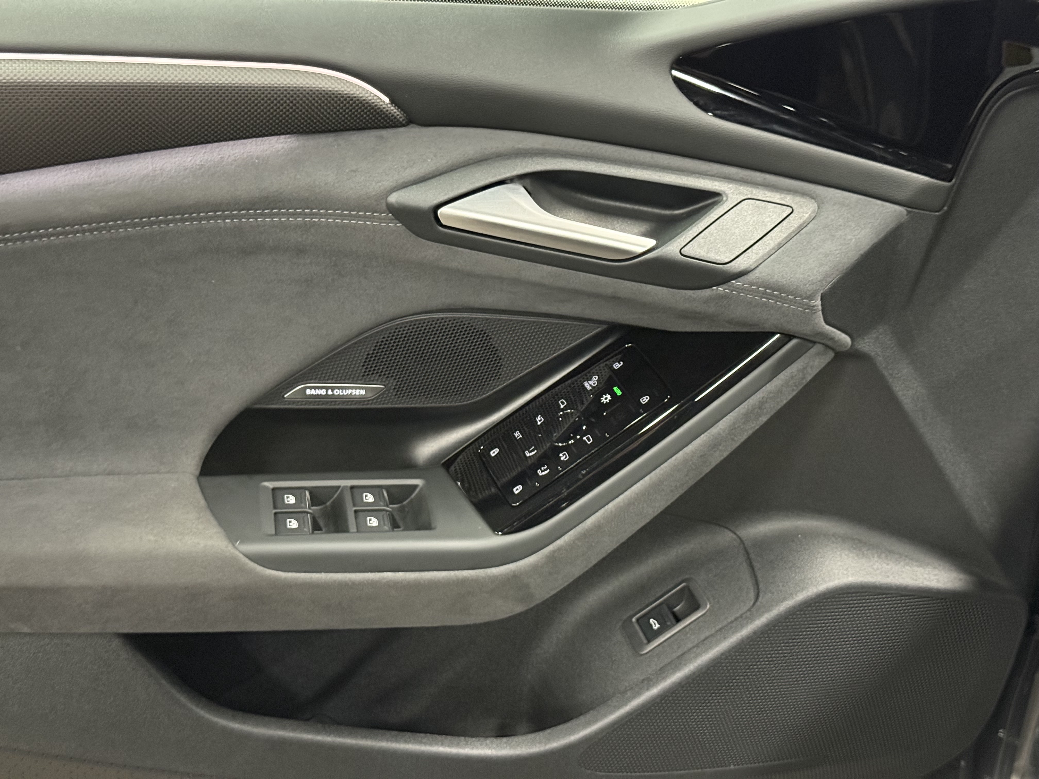 2025 AUDI S6 E-TRON QUATTRO TECHNIK, 多伦多, 全款车