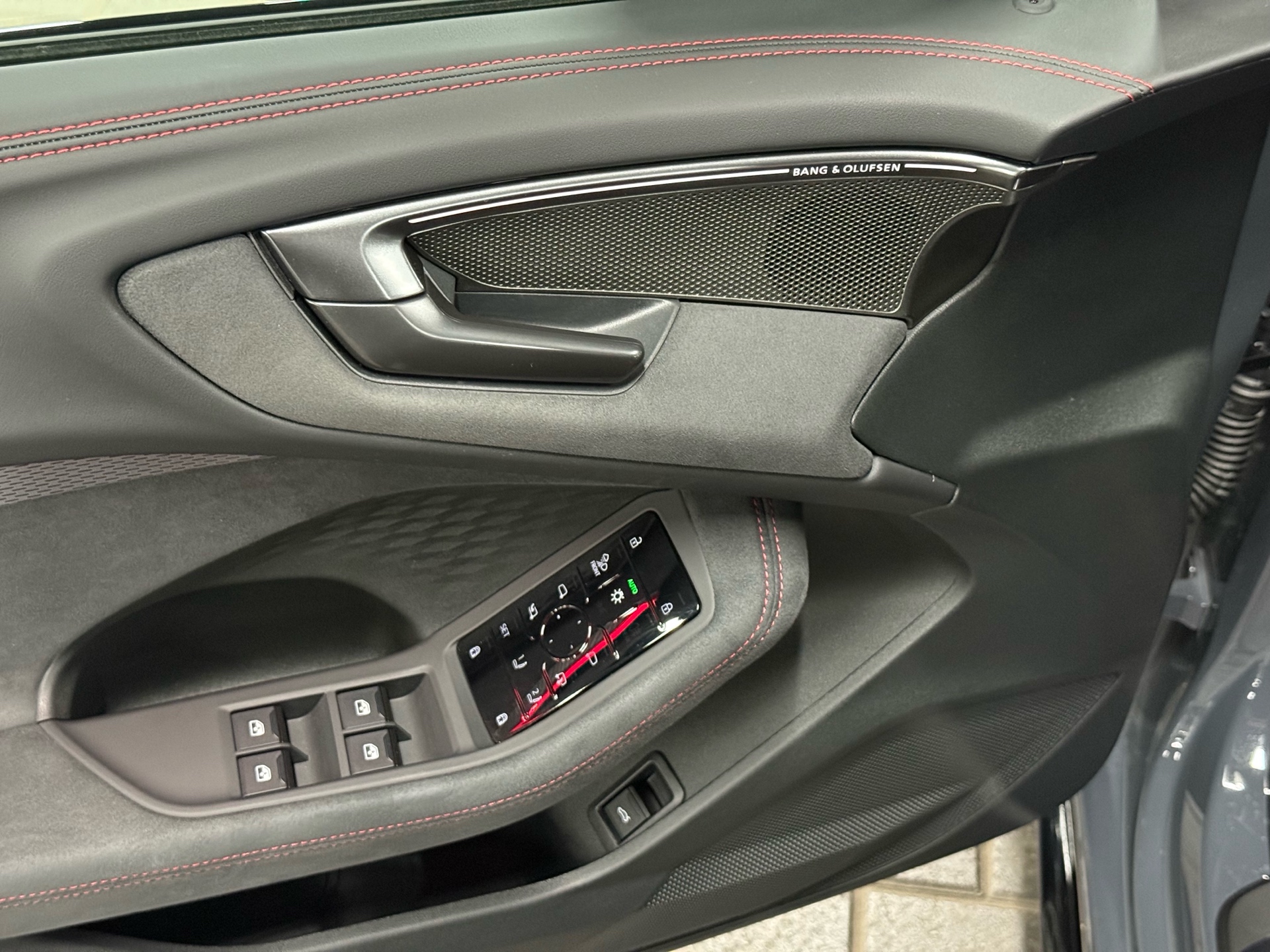 2025 Audi A5 Technik 2.0 TFSI quattro SPORTBACK, 多伦多, 全款车