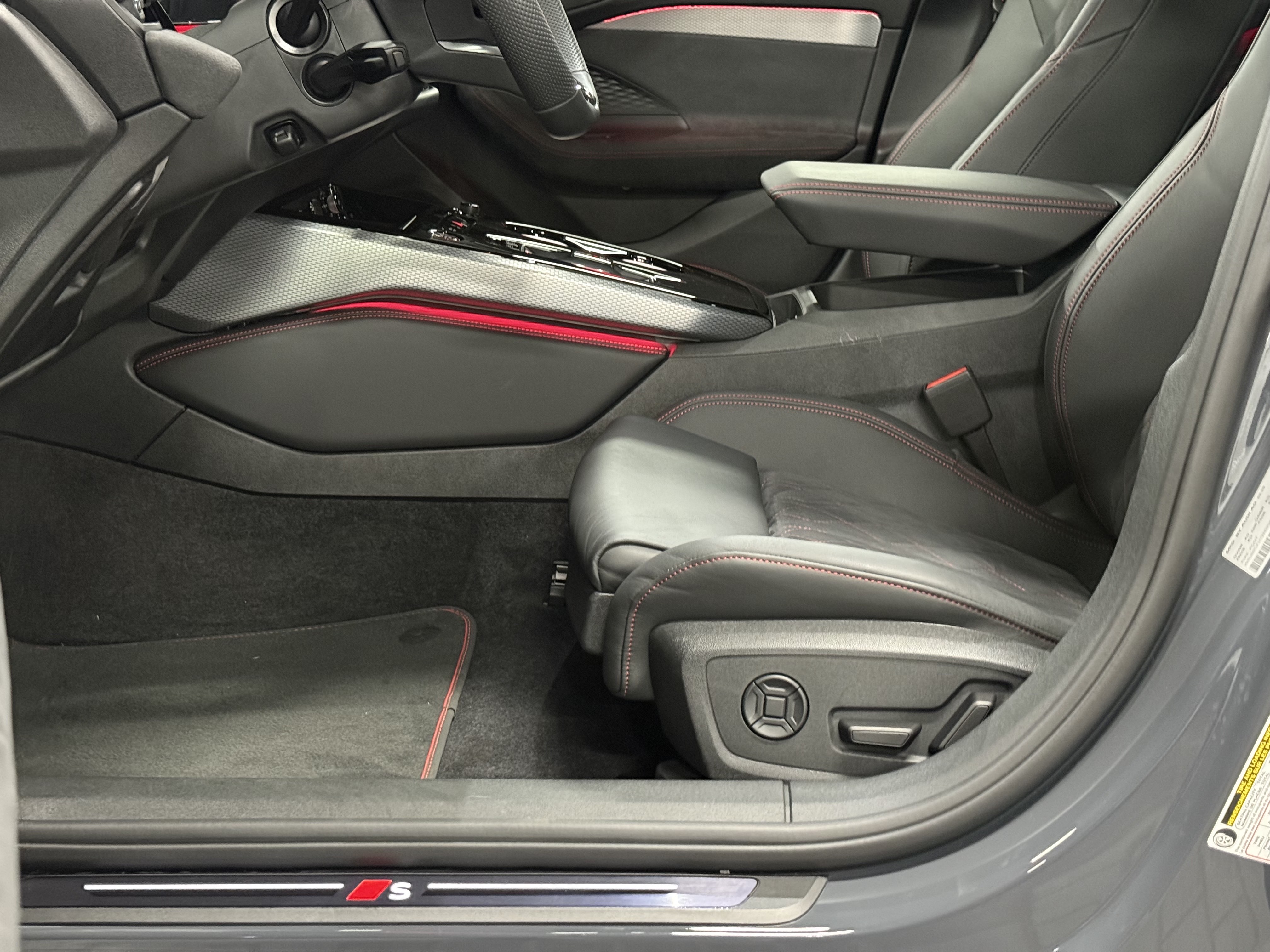 2025 Audi A5 Technik 2.0 TFSI quattro SPORTBACK, 多伦多, 全款车