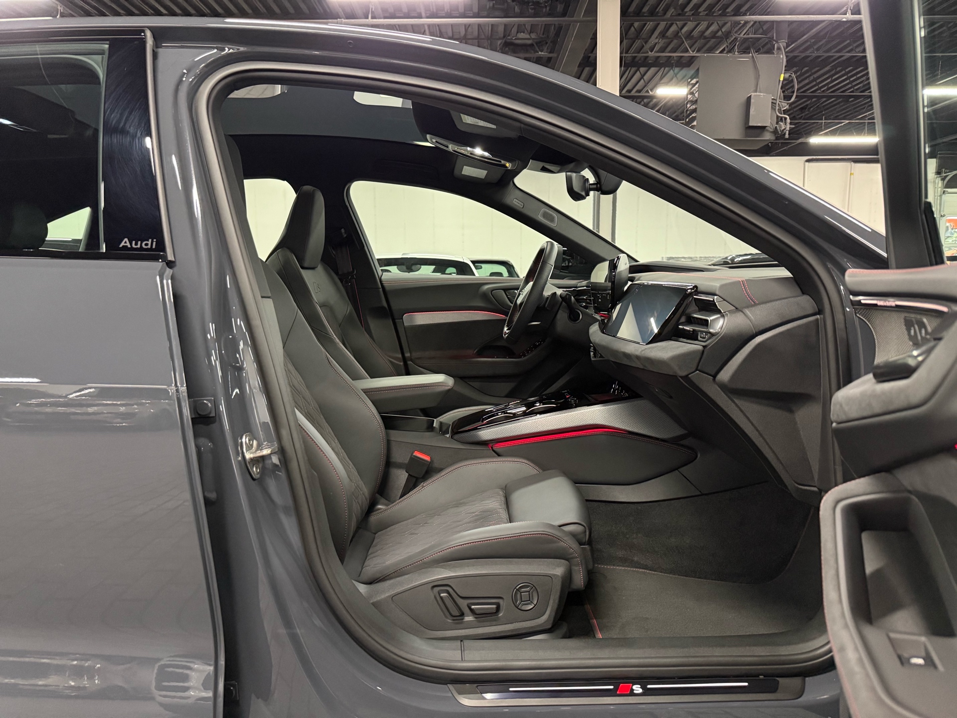 2025 Audi A5 Technik 2.0 TFSI quattro SPORTBACK, 多伦多, 全款车