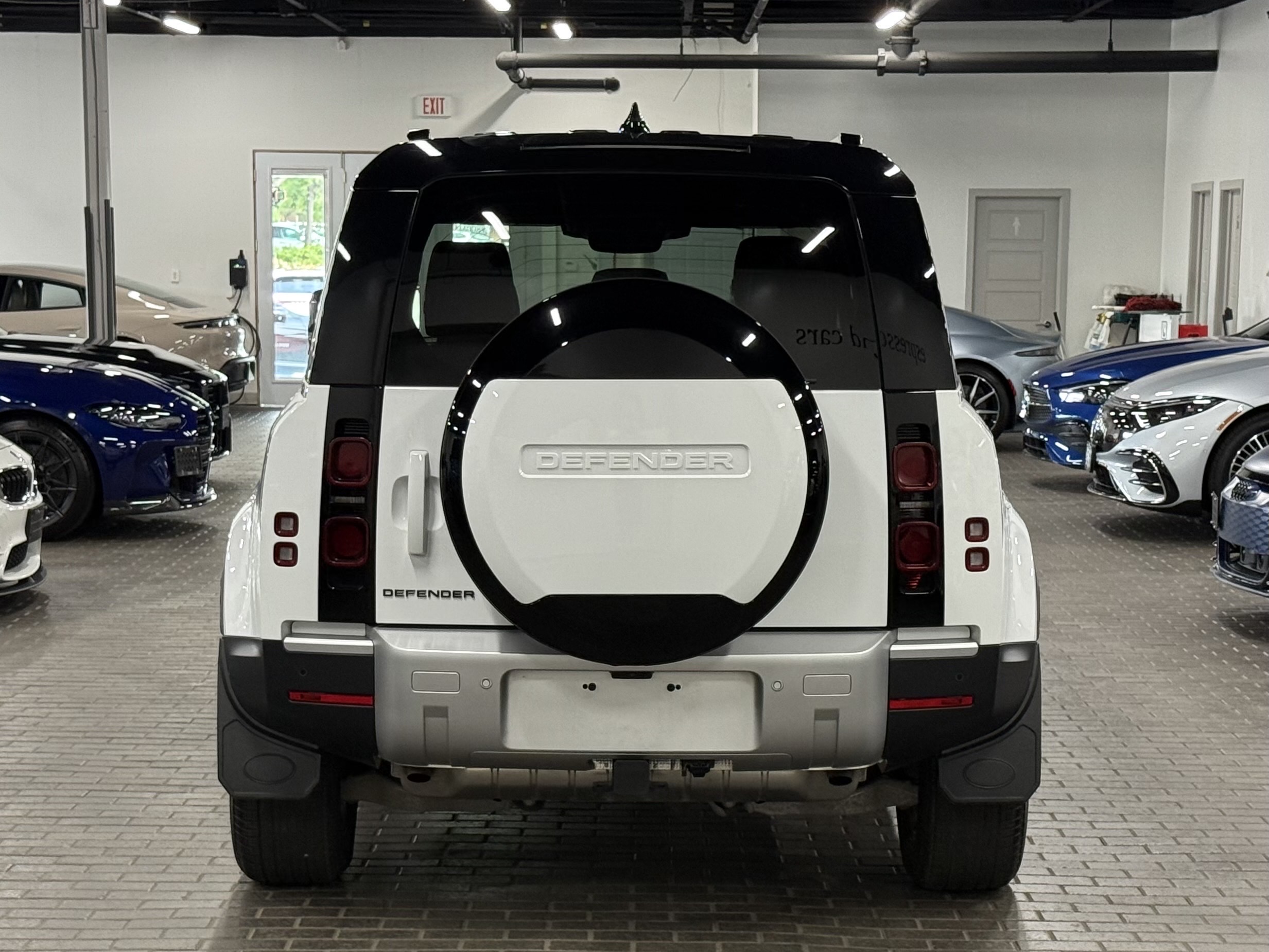 2025 Land Rover Defender 110 P300 S, Toronto, Cash