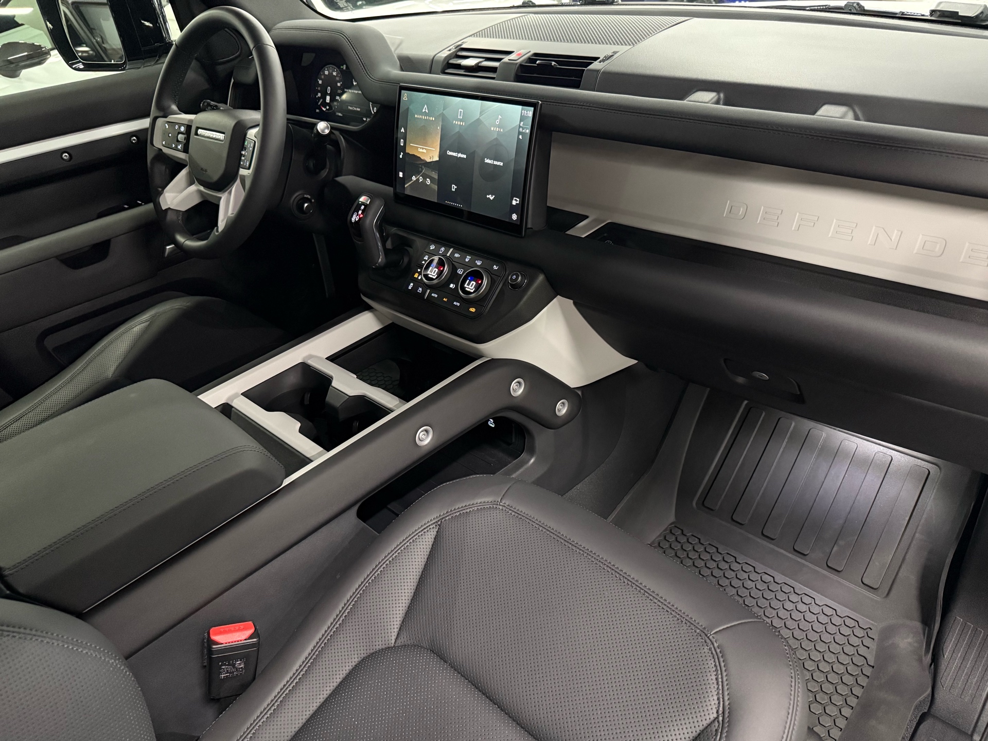 2025 Land Rover Defender 110 P300 S, Toronto, Cash
