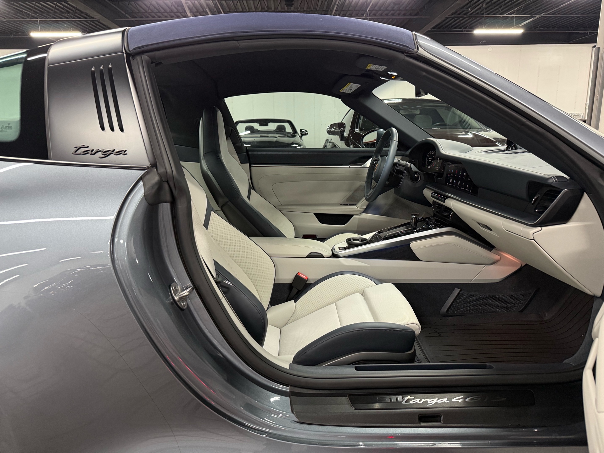 2025 Porsche 911 Targa 4 GTS T-HYBRID, 多伦多, 全款车