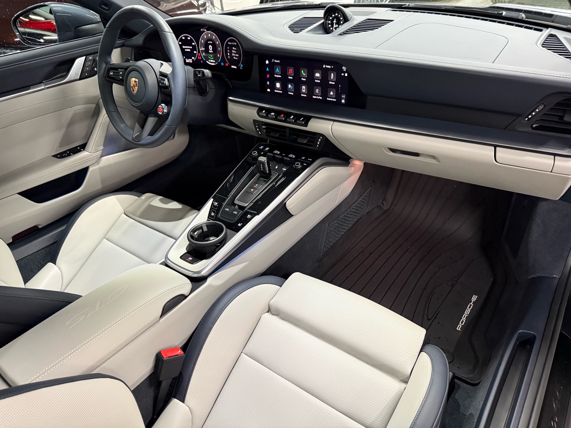 2025 Porsche 911 Targa 4 GTS T-HYBRID, 多伦多, 全款车