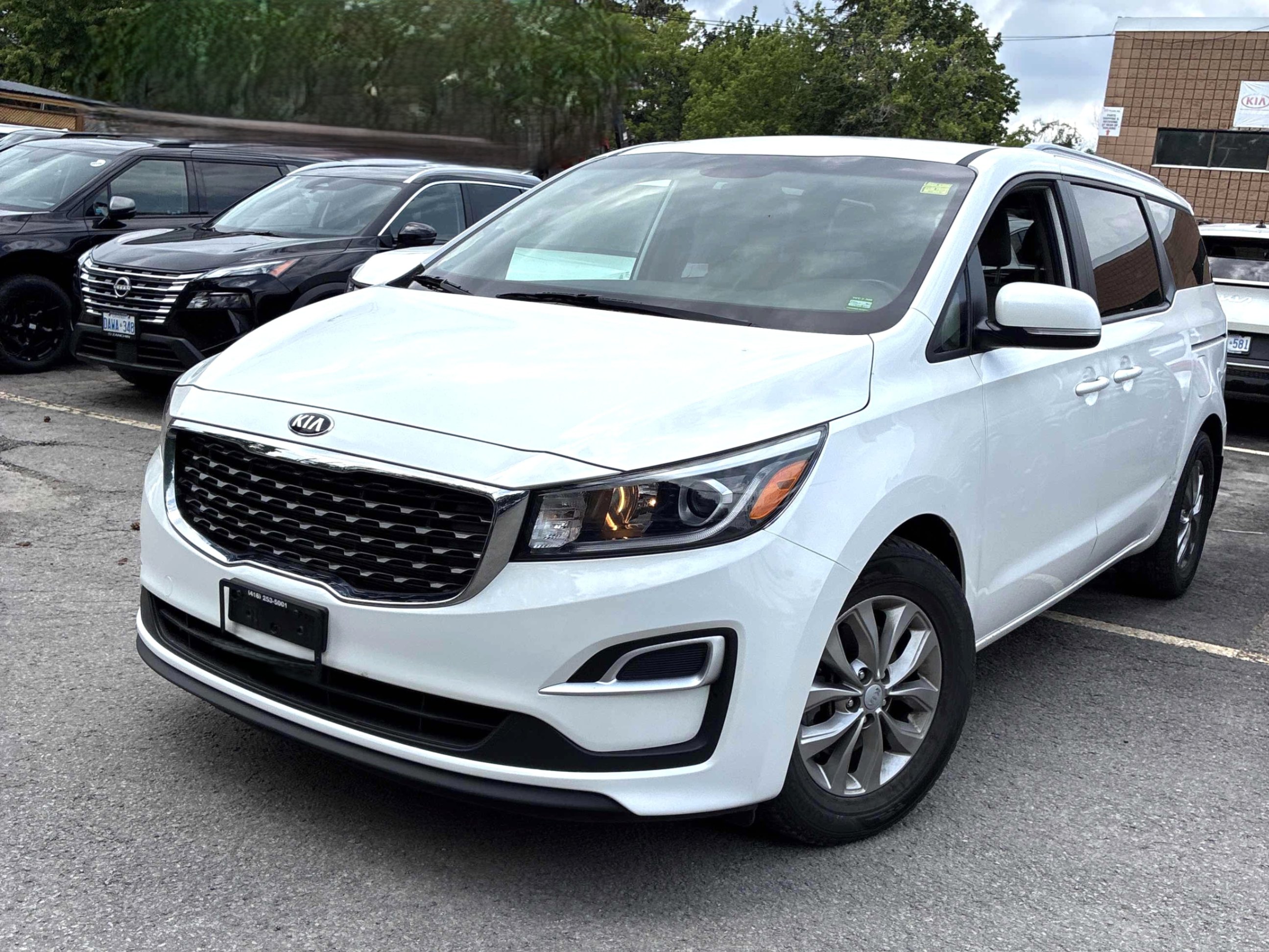 White 2020 Kia Sedona LX FWD Minivan Front-Wheel Drive Automatic