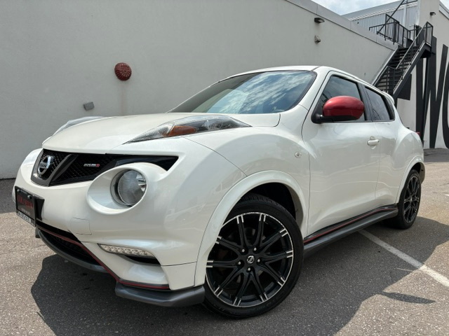 White 2014 Nissan Juke SUV / Crossover All-Wheel Drive Automatic