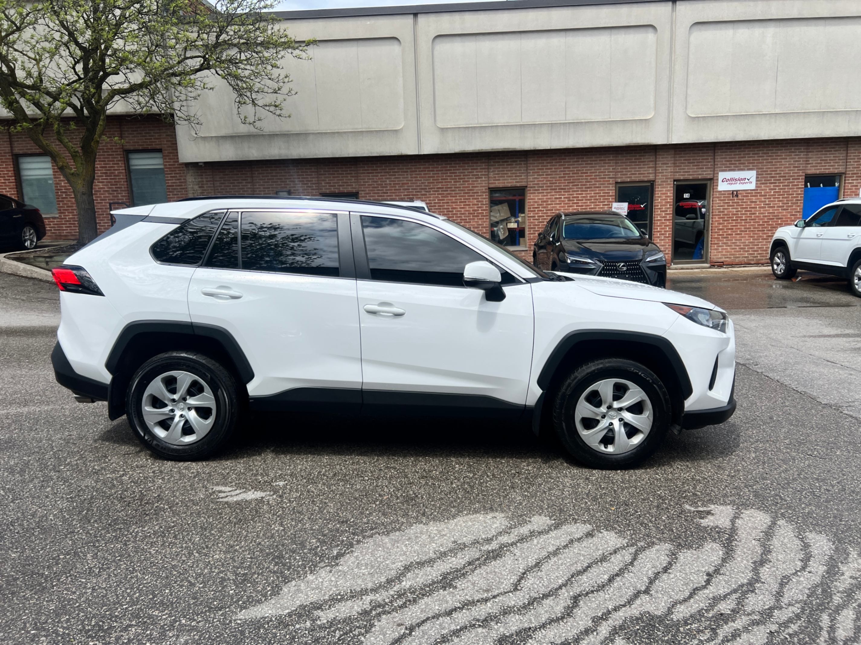 /crownautomobile/2020-Toyota-RAV4-4551607193765972.jpg