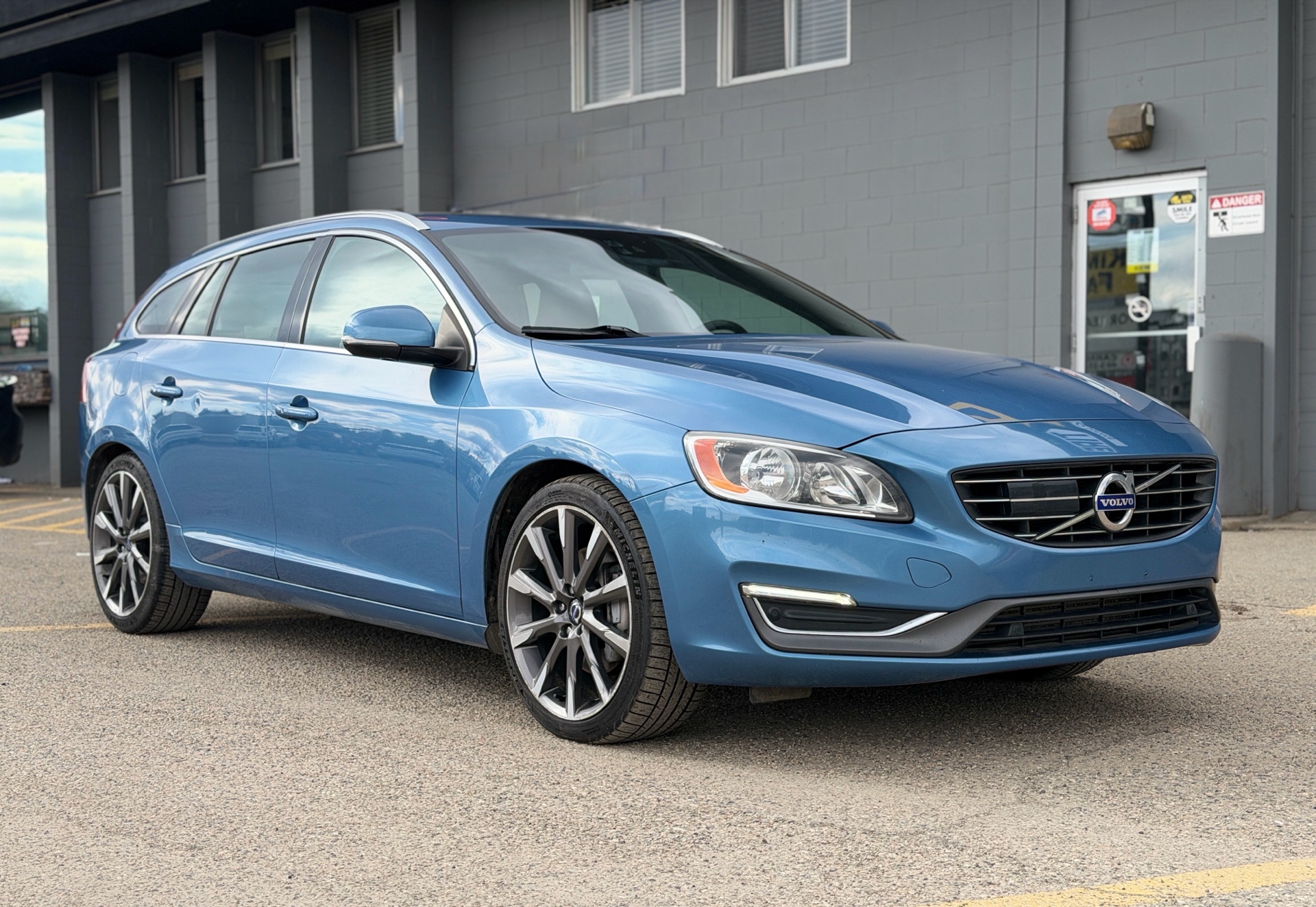 2015 Volvo V60 T5 Platinum AWD