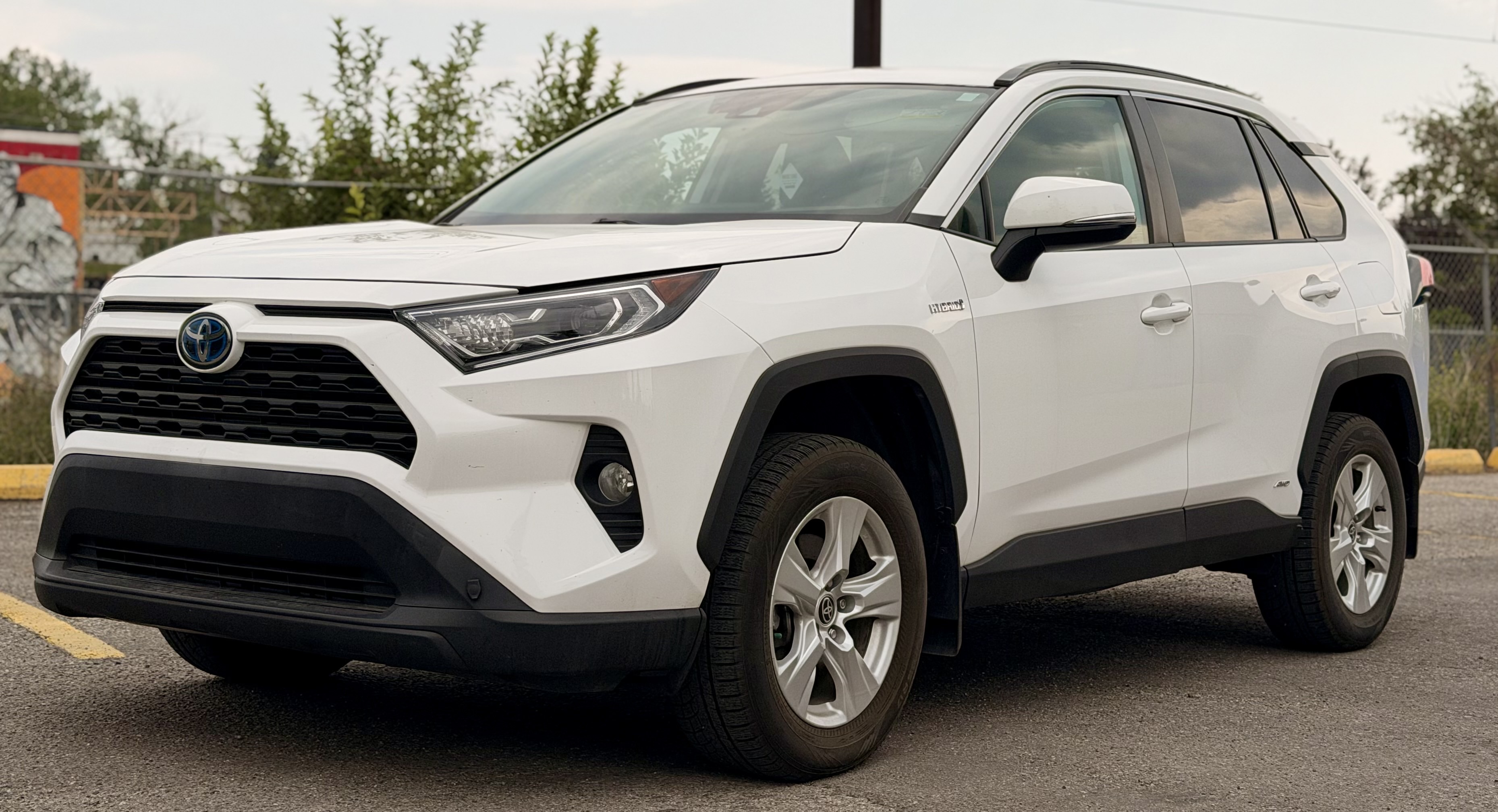 2021 Toyota RAV4 Hybrid XLE AWD