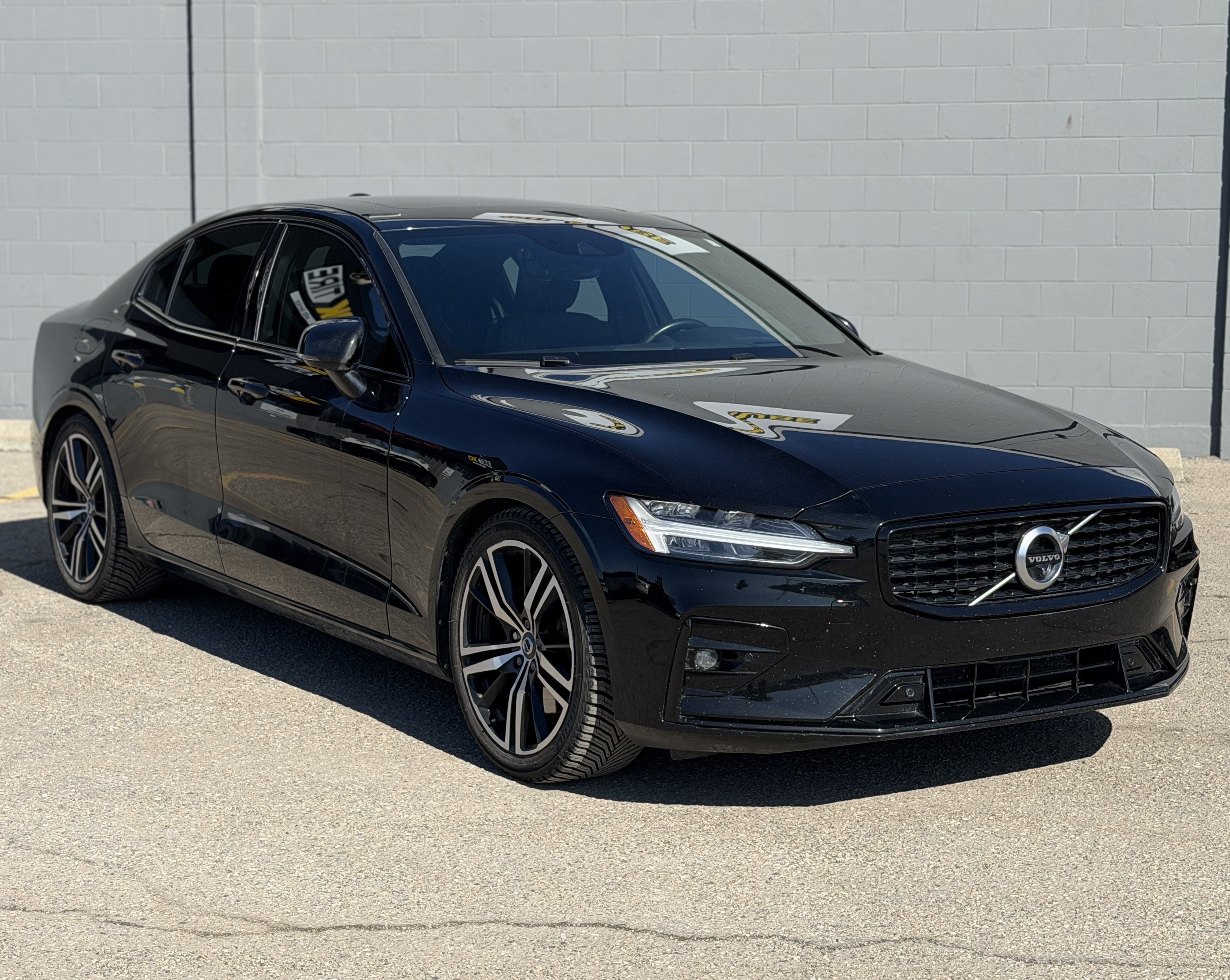 2021 Volvo S60 T6 R-Design AWD