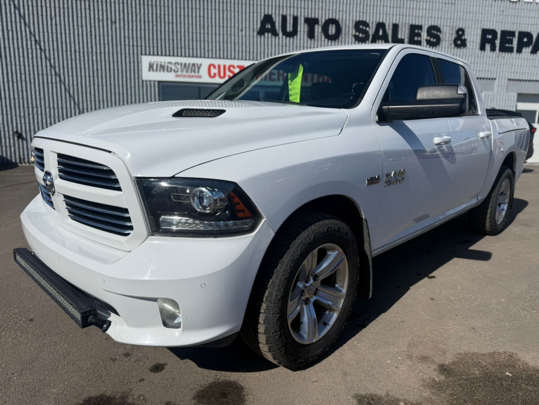 RAM 1500 Sport Crew Cab 4WD 2015