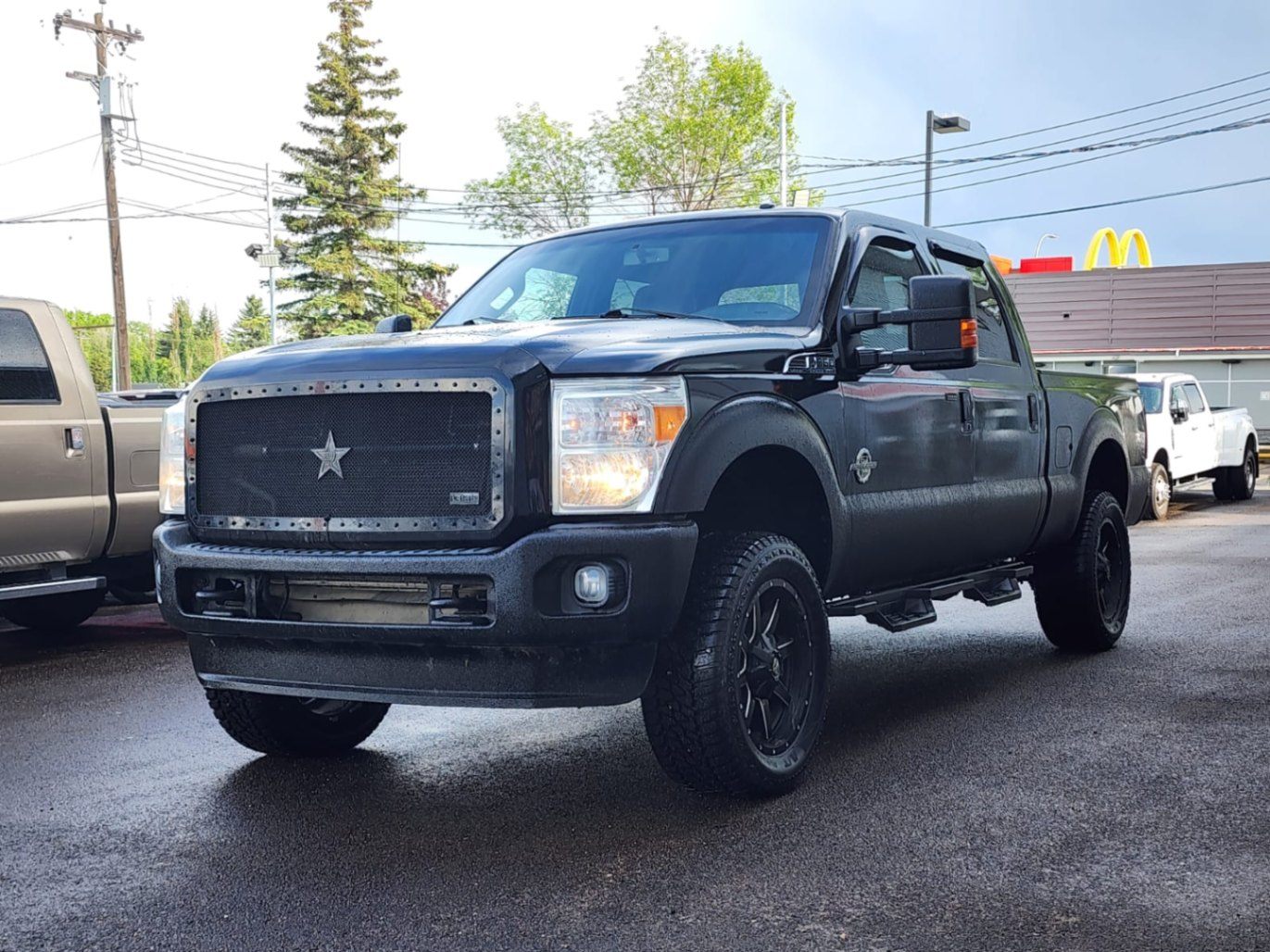 2016 Ford F-350 Super Duty Lariat Crew Cab 4WD