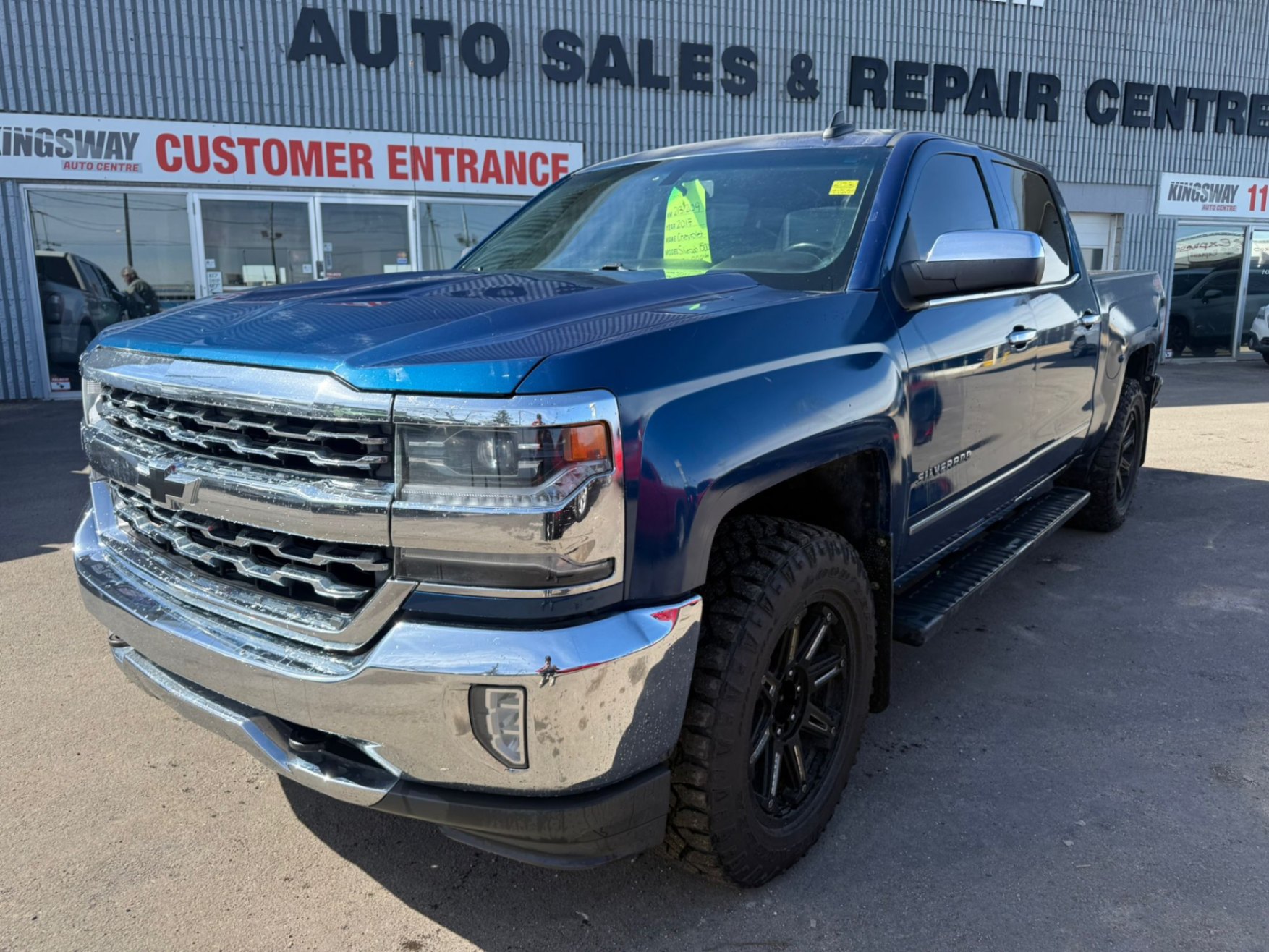 2017 Chevrolet Silverado 1500 LTZ Crew Cab 4WD